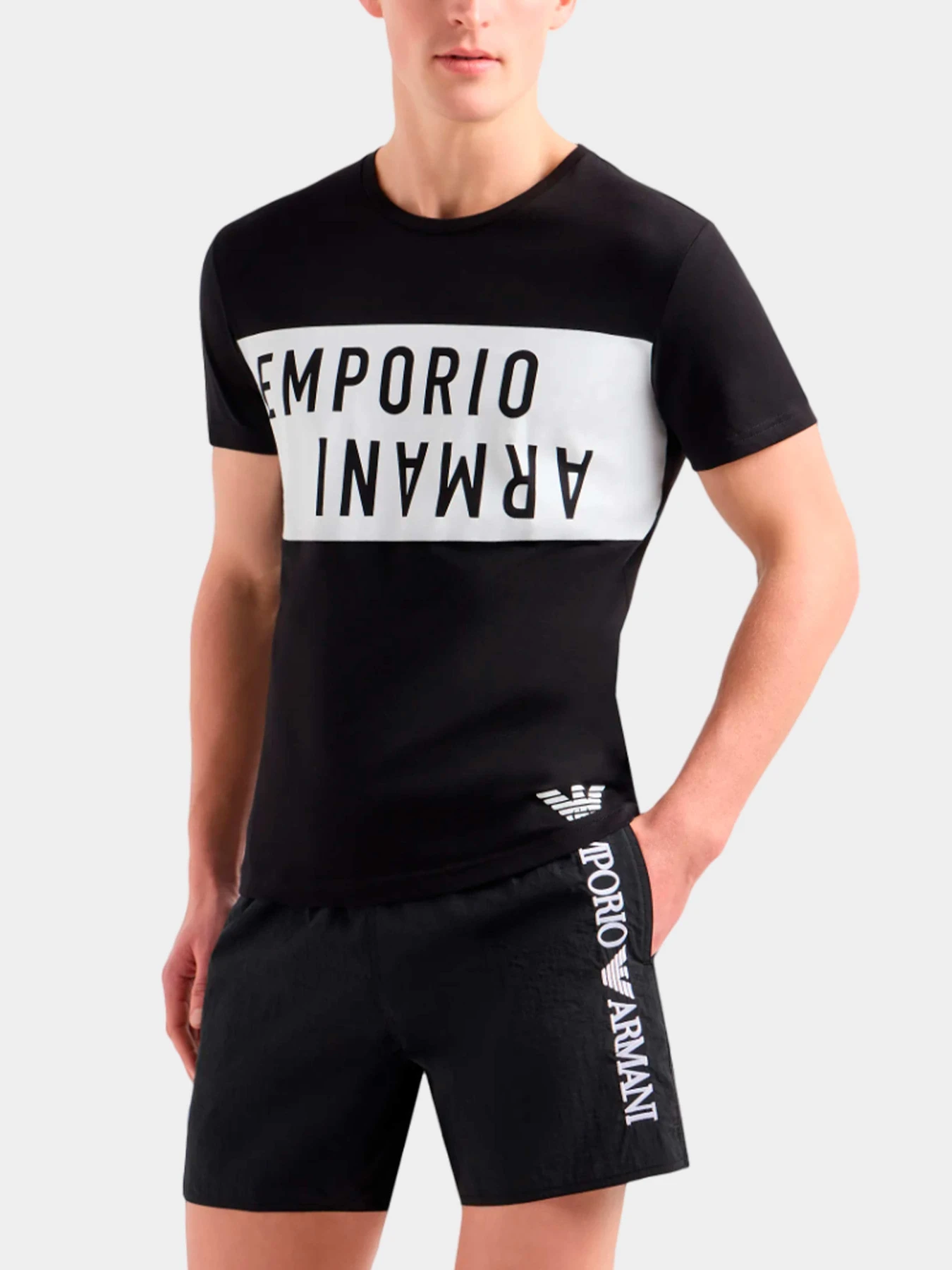 Футболки и поло Emporio Armani модель 211818-4R476-07520 Фото