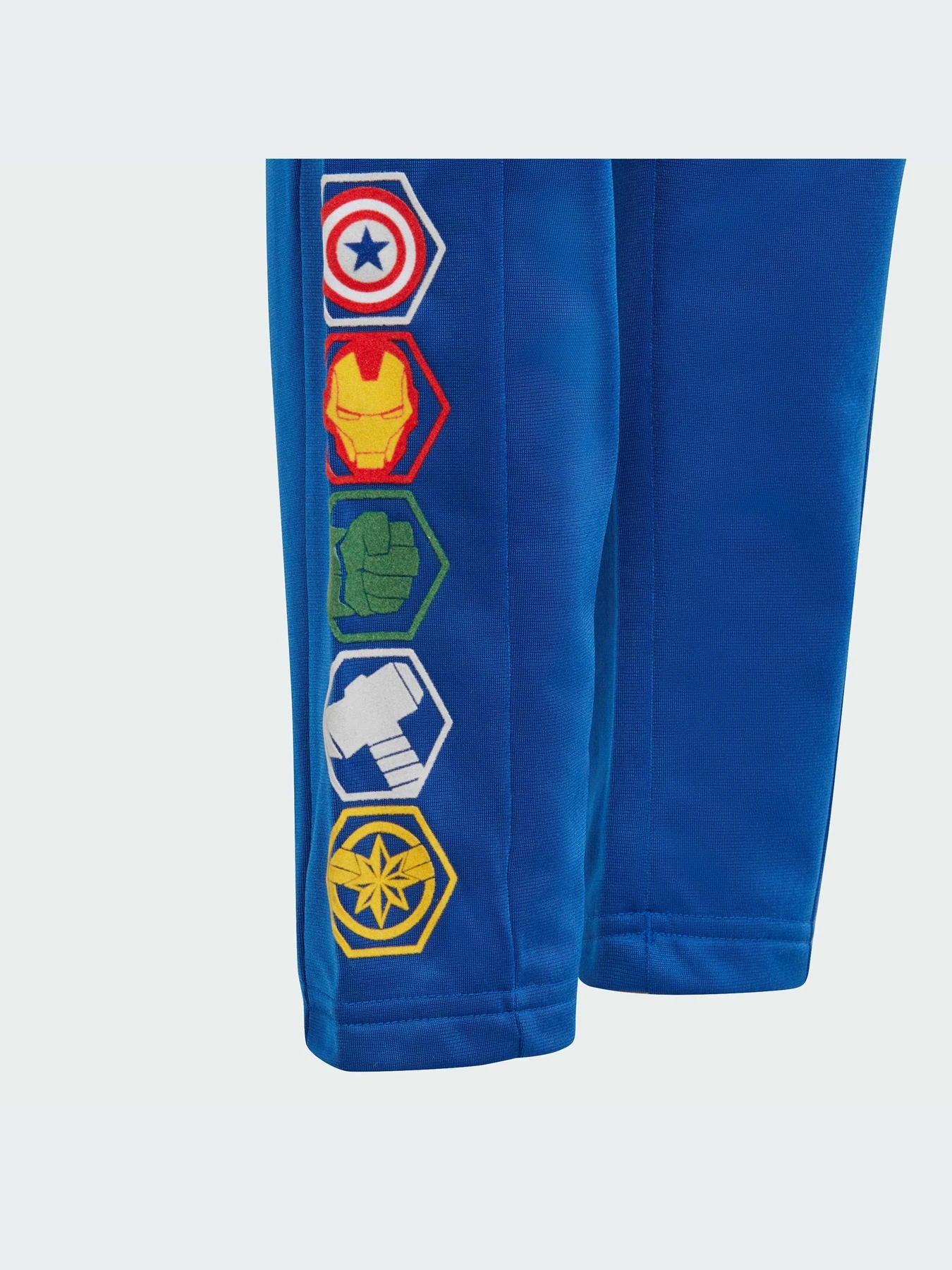 Спортивная одежда Adidas Marvel модель IN7275-KZ Спортивная одежда Adidas Marvel модель IN7275-KZ Фото
