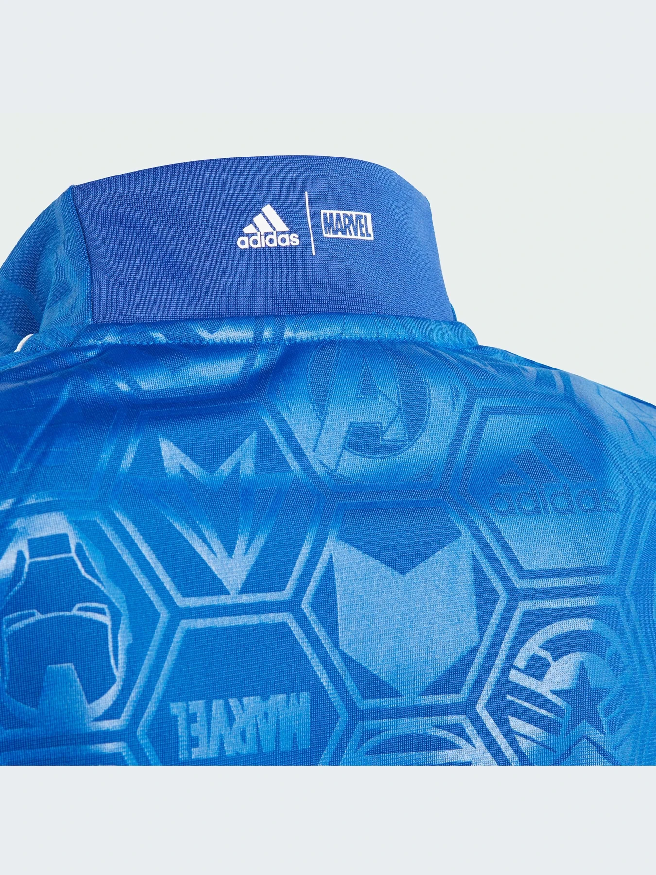 Худи и свитшоты Adidas Marvel модель IN7276-KZ Худи и свитшоты Adidas Marvel модель IN7276-KZ Фото