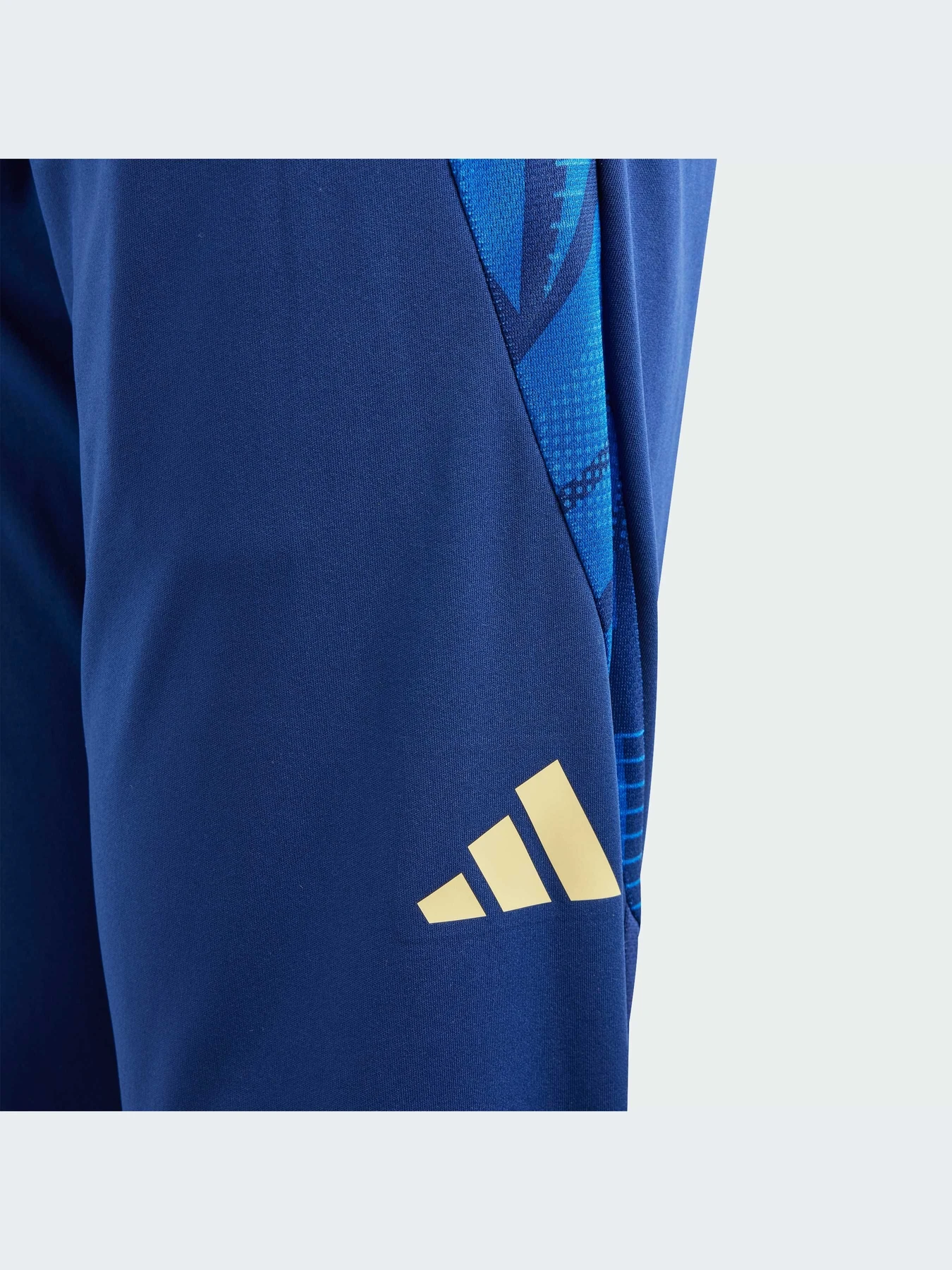 Брюки Adidas Tiro модель IQ2161-KZ Брюки Adidas Tiro модель IQ2161-KZ Фото