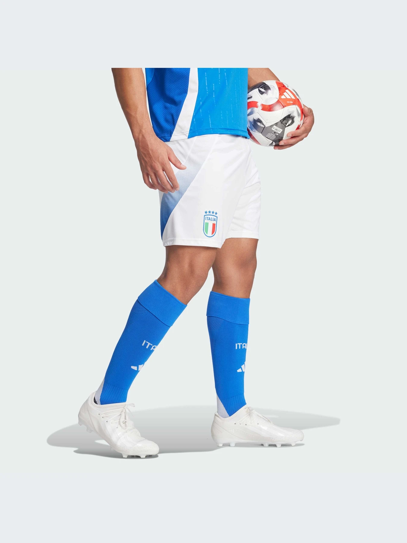 Шорты Adidas модель IQ0494-KZ Шорты Adidas модель IQ0494-KZ Фото