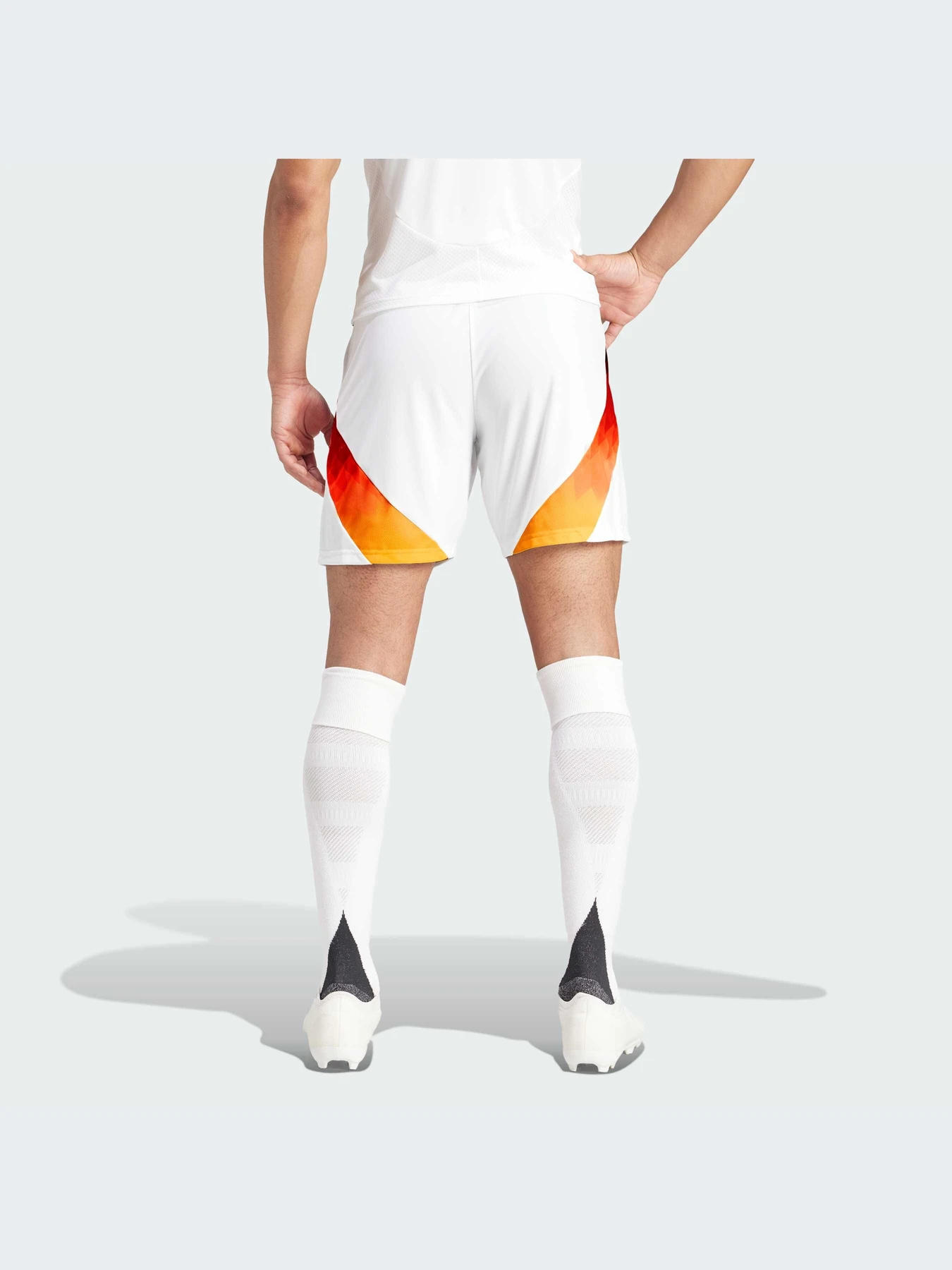 Шорты Adidas модель IP8151-KZ Шорты Adidas модель IP8151-KZ Фото