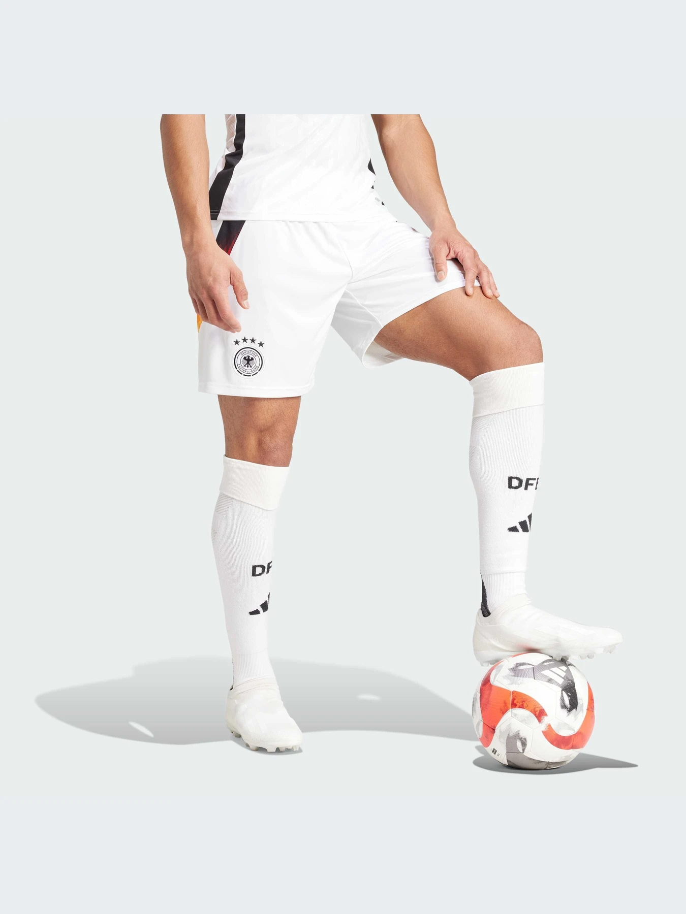 Шорты Adidas модель IP8151-KZ Шорты Adidas модель IP8151-KZ Фото