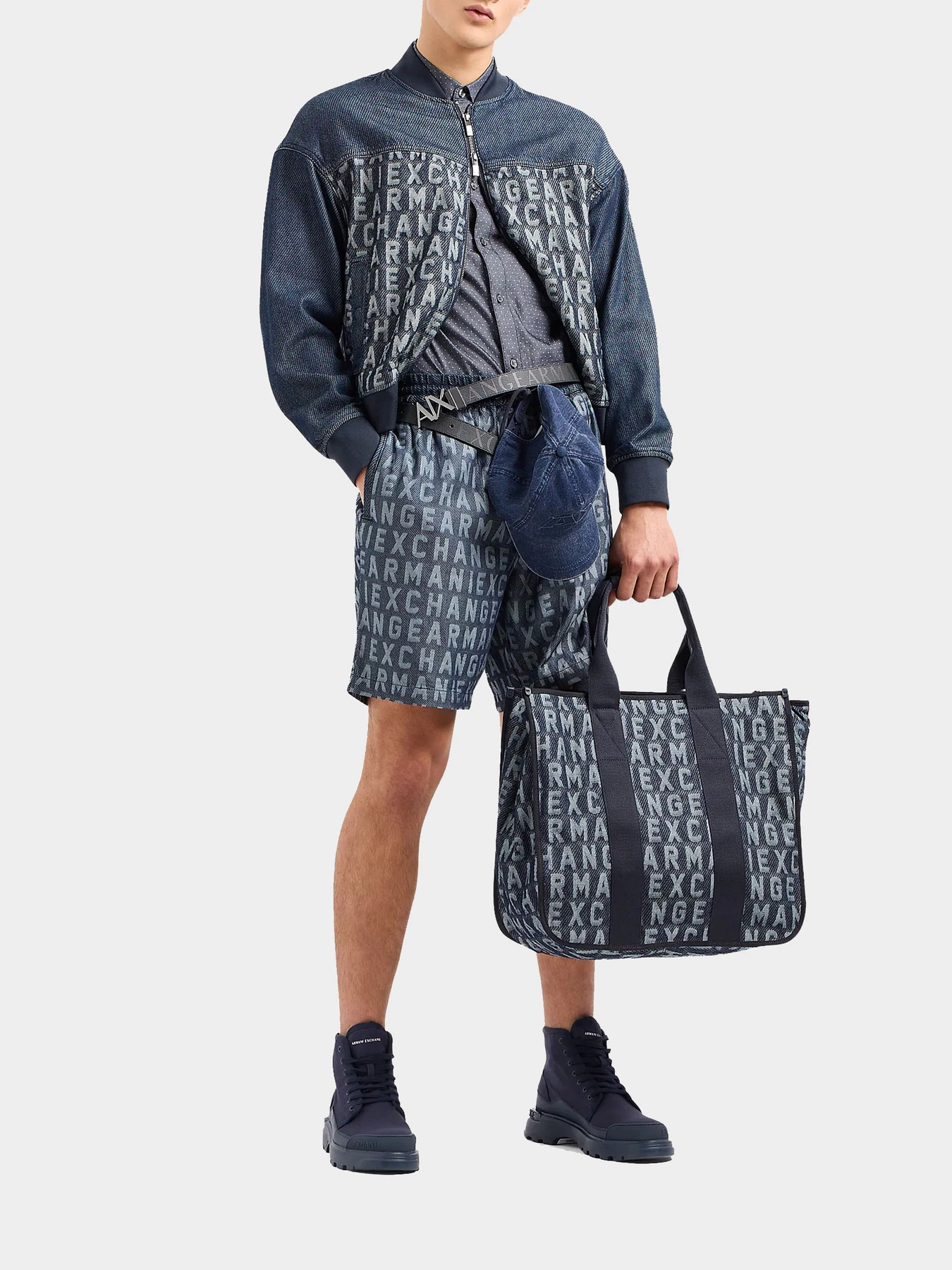 Шорты Armani Exchange модель 3DZSD1-Z1WAZ-05HC Шорты Armani Exchange модель 3DZSD1-Z1WAZ-05HC Фото