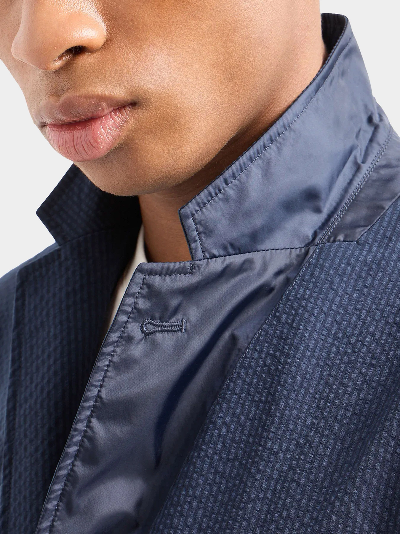 Пиджаки Armani Exchange модель 3DZG23-ZN1AZ-15BA Пиджаки Armani Exchange модель 3DZG23-ZN1AZ-15BA Фото
