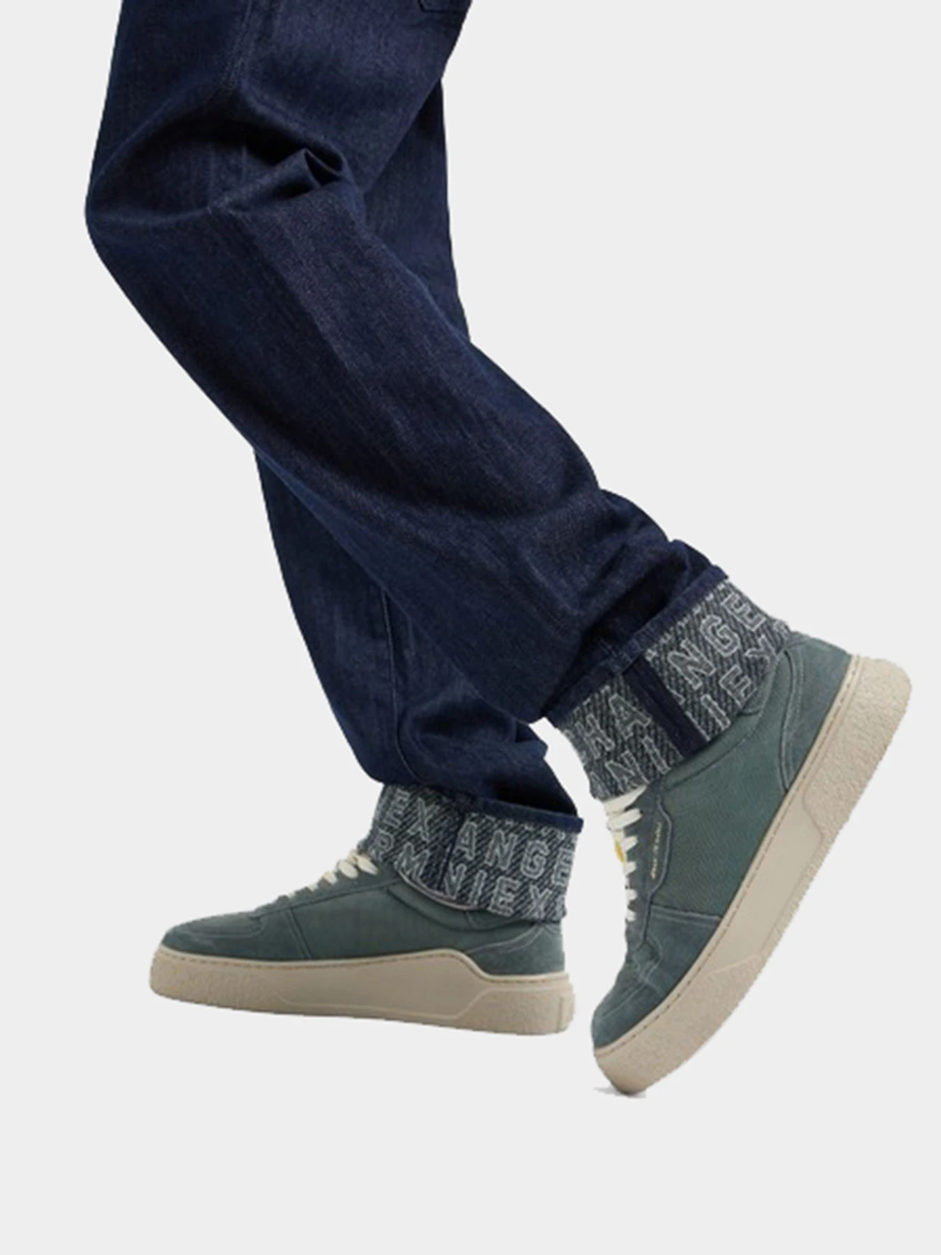 Джинсы Armani Exchange модель 3DZJ13-Z1XKZ-25FR Джинсы Armani Exchange модель 3DZJ13-Z1XKZ-25FR Фото