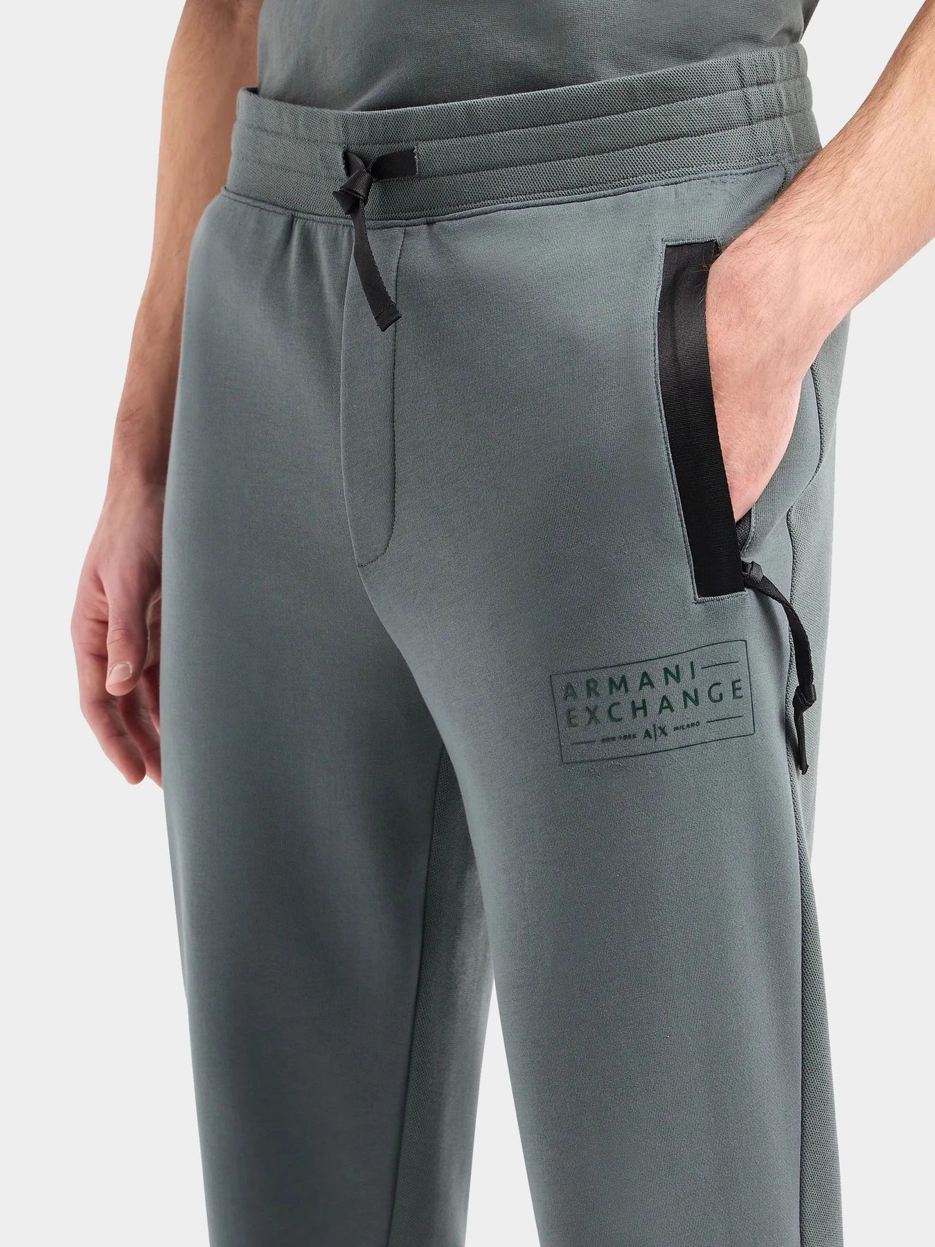 Брюки Armani Exchange модель 3DZPJJ-ZJXLZ-1839 Брюки Armani Exchange модель 3DZPJJ-ZJXLZ-1839 Фото