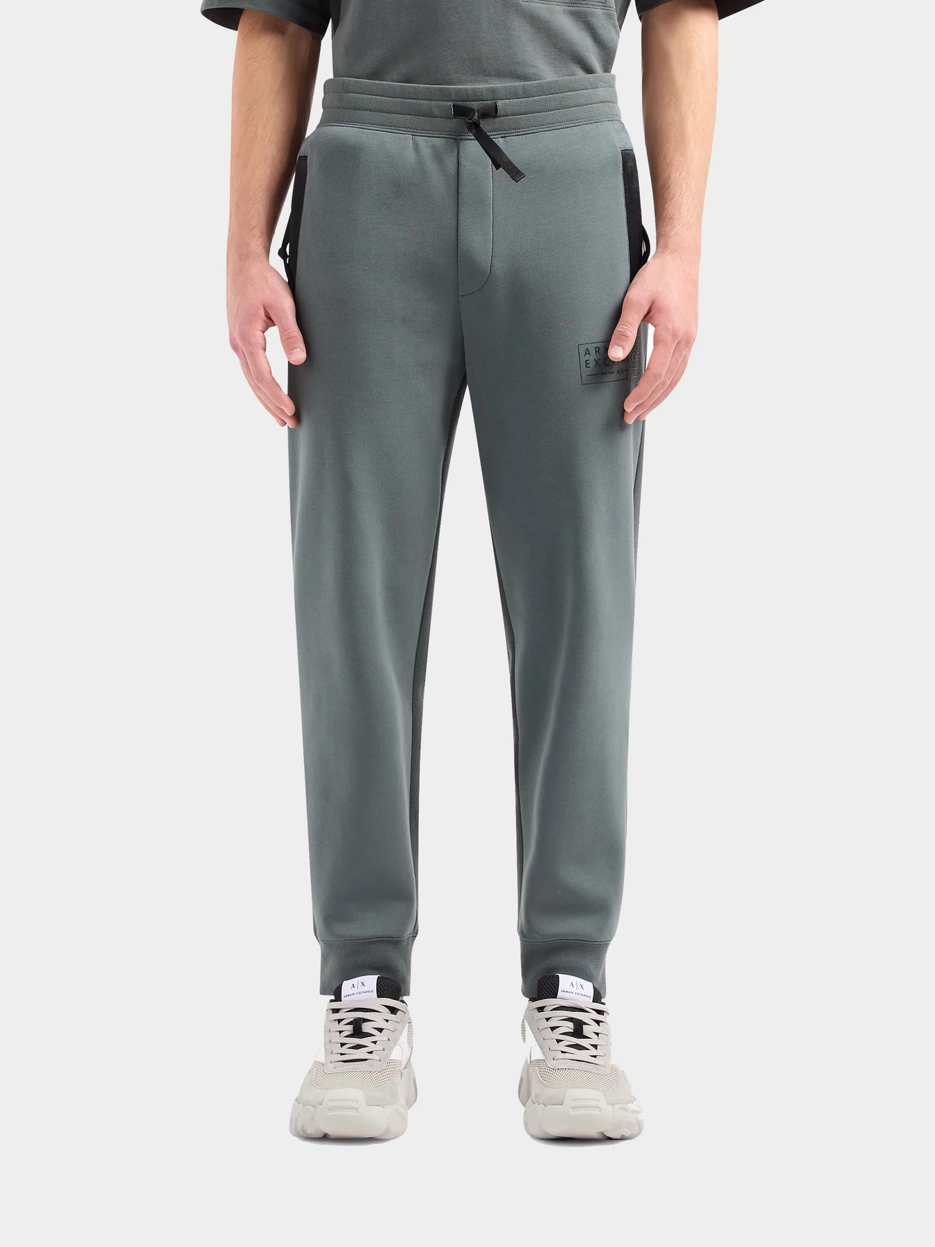 Брюки Armani Exchange модель 3DZPJJ-ZJXLZ-1839 Брюки Armani Exchange модель 3DZPJJ-ZJXLZ-1839 Фото