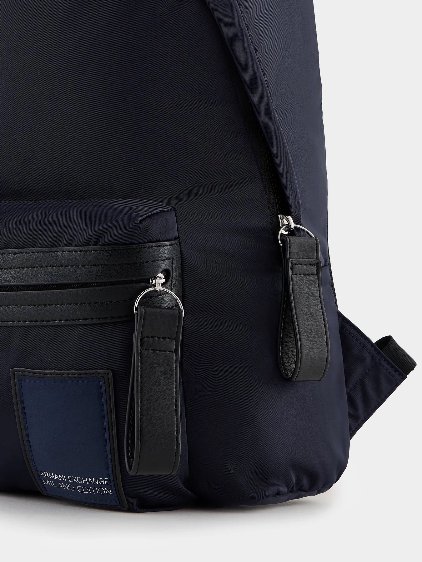 Рюкзаки Armani Exchange модель 952627-4R837-10739 Рюкзаки Armani Exchange модель 952627-4R837-10739 Фото