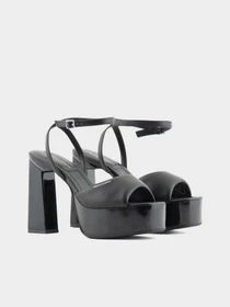 Босоножки Armani Exchange модель XDP052-XV841-00002 Фото