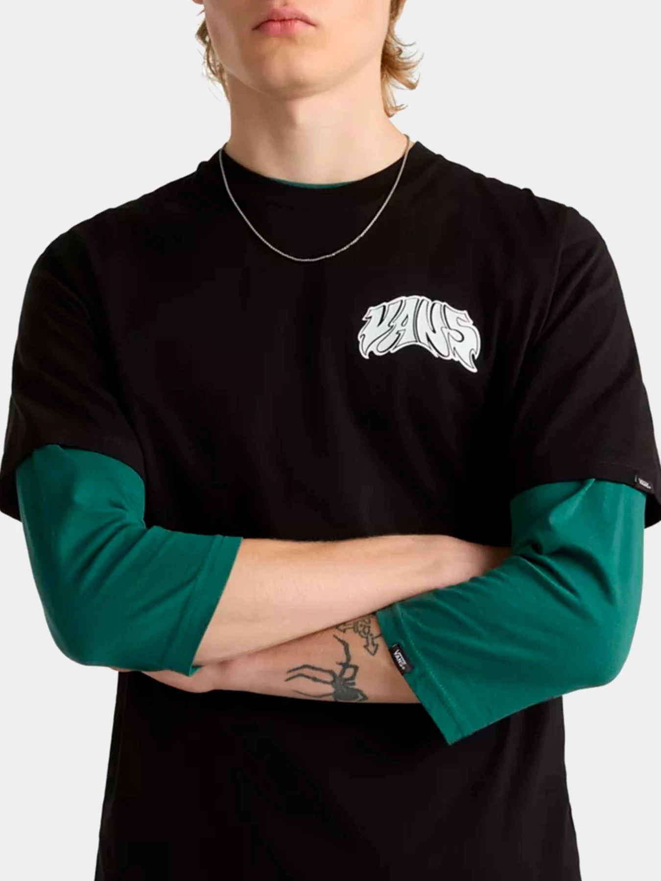 Футболки и поло Vans модель VN000G4NBLK1 Футболки и поло Vans модель VN000G4NBLK1 Фото