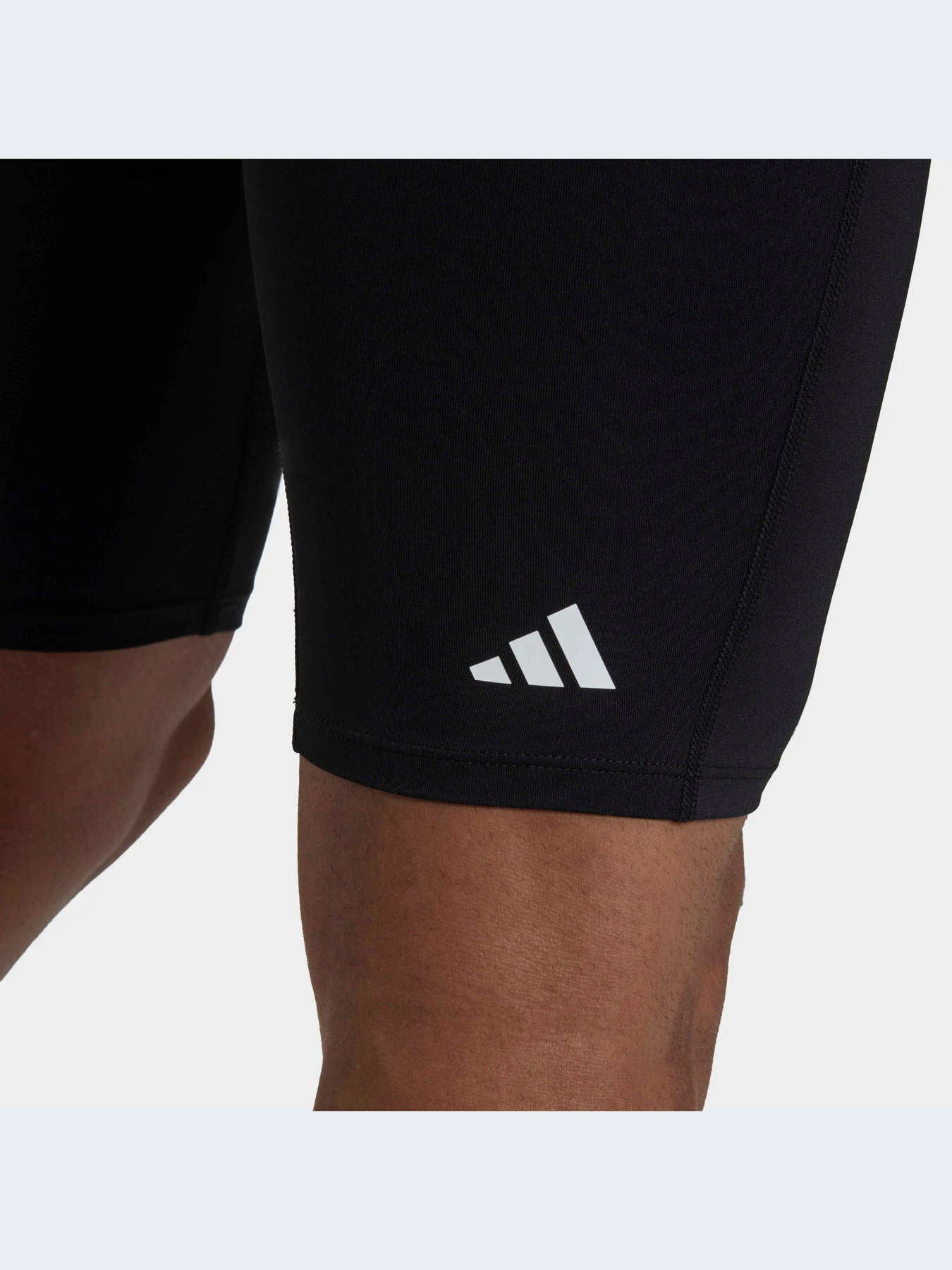 Брюки Adidas Clima модель HJ9921-KZ Брюки Adidas Clima модель HJ9921-KZ Фото