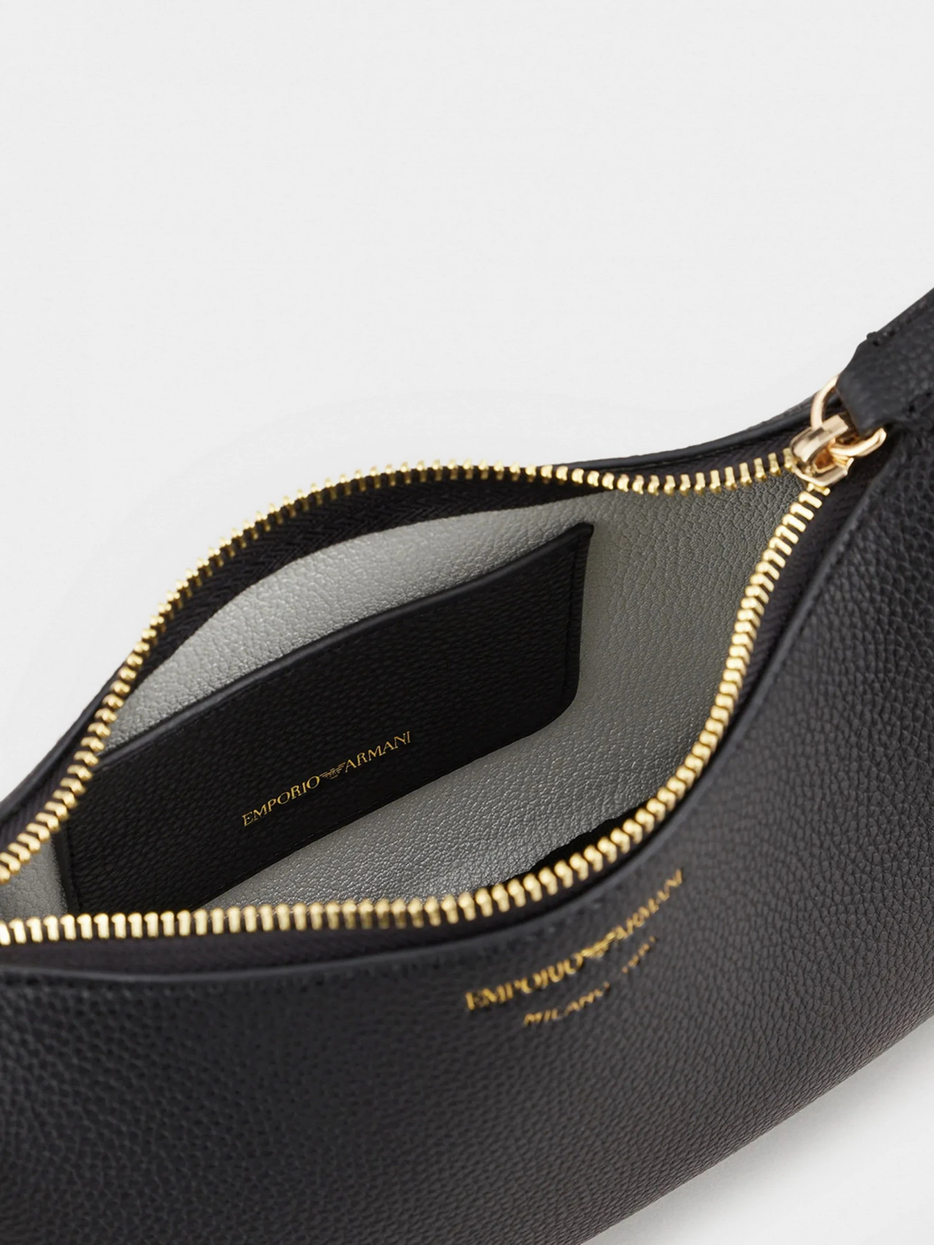 Сумки Emporio Armani модель Y3H293-YFO5B-85218 Фото
