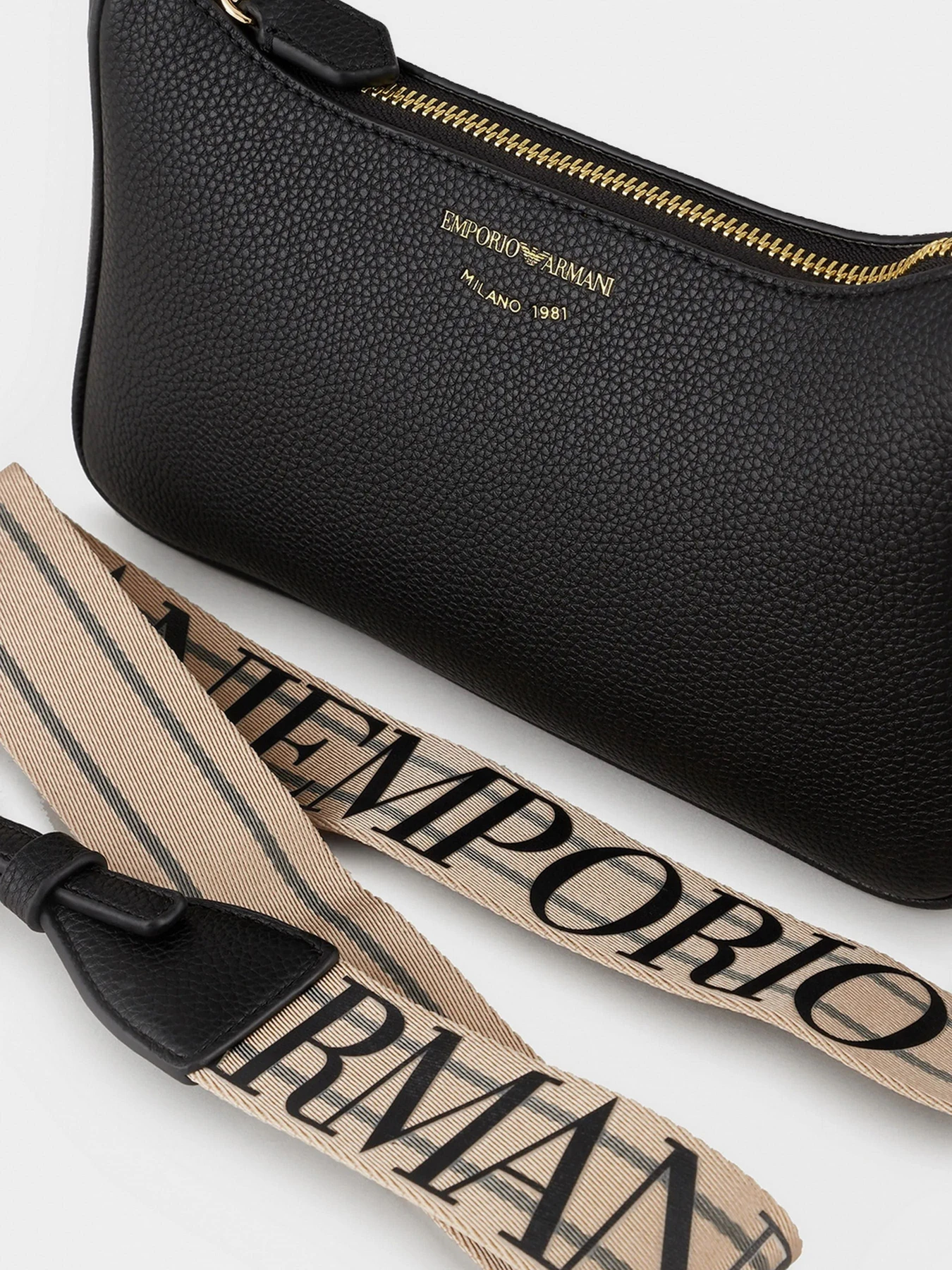 Сумки Emporio Armani модель Y3H293-YFO5B-85218 Фото