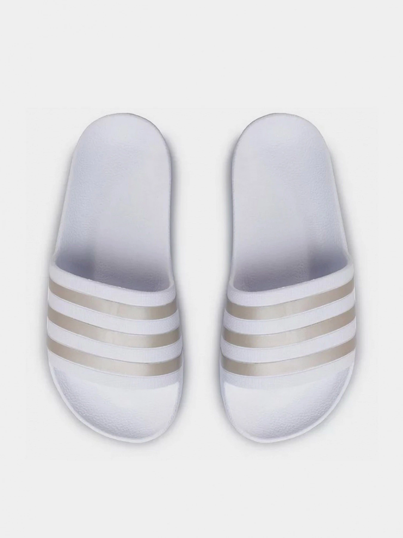 Шлёпанцы Adidas модель EF1730 Шлёпанцы Adidas модель EF1730 Фото