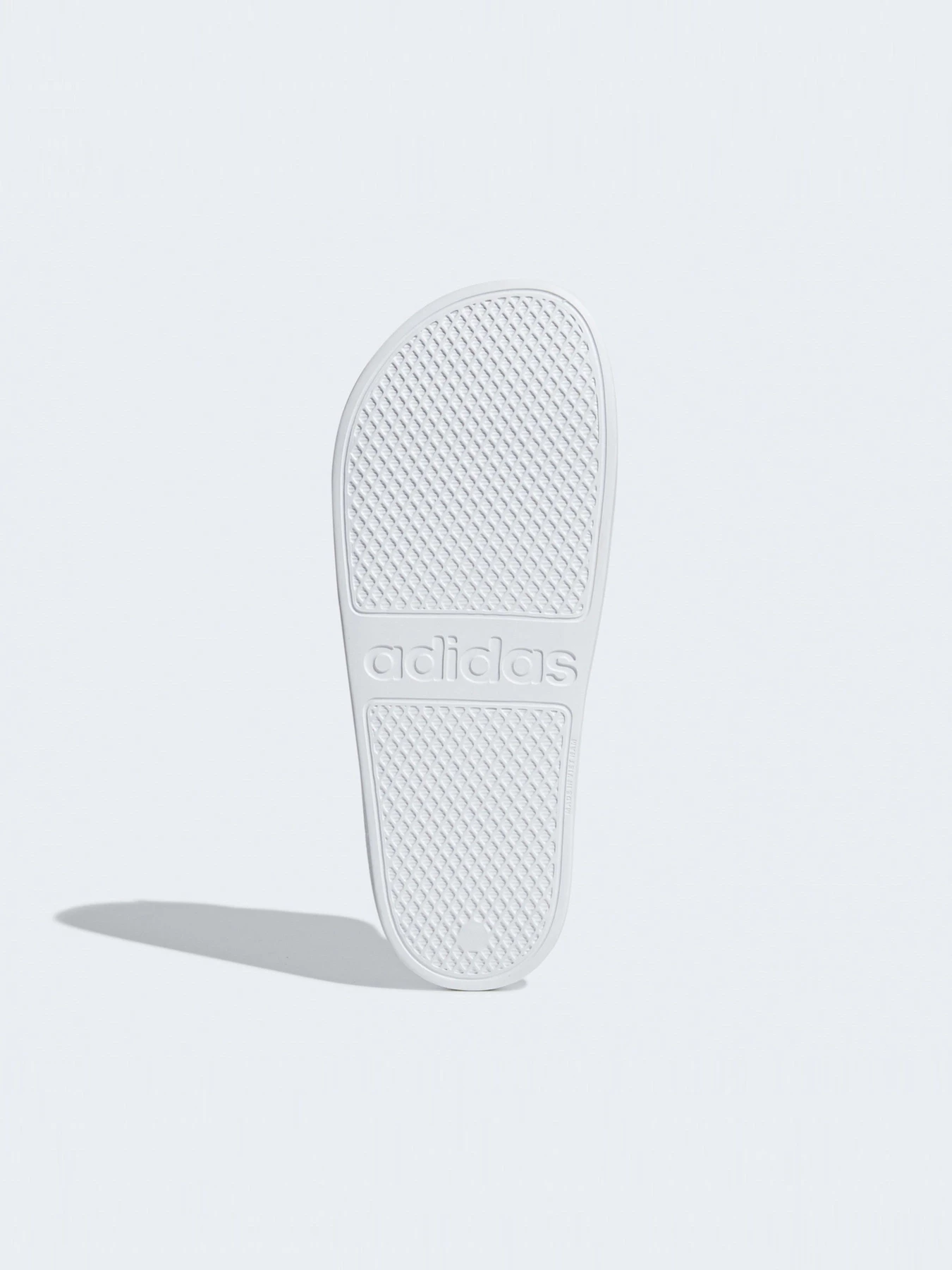 Шлёпанцы Adidas модель F35539 Шлёпанцы Adidas модель F35539 Фото