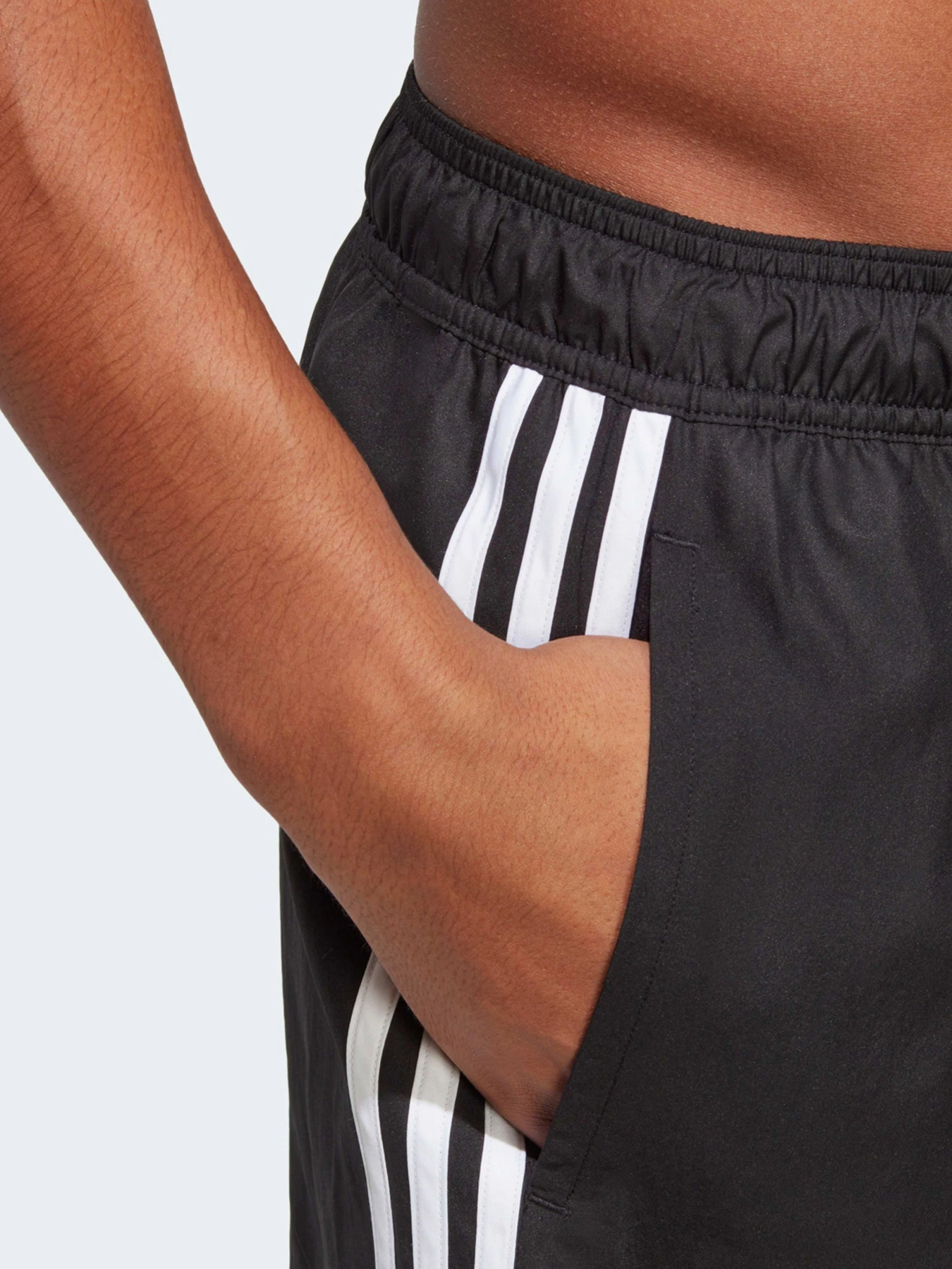 Одежда для пляжа Adidas модель HT4367 Одежда для пляжа Adidas модель HT4367 Фото