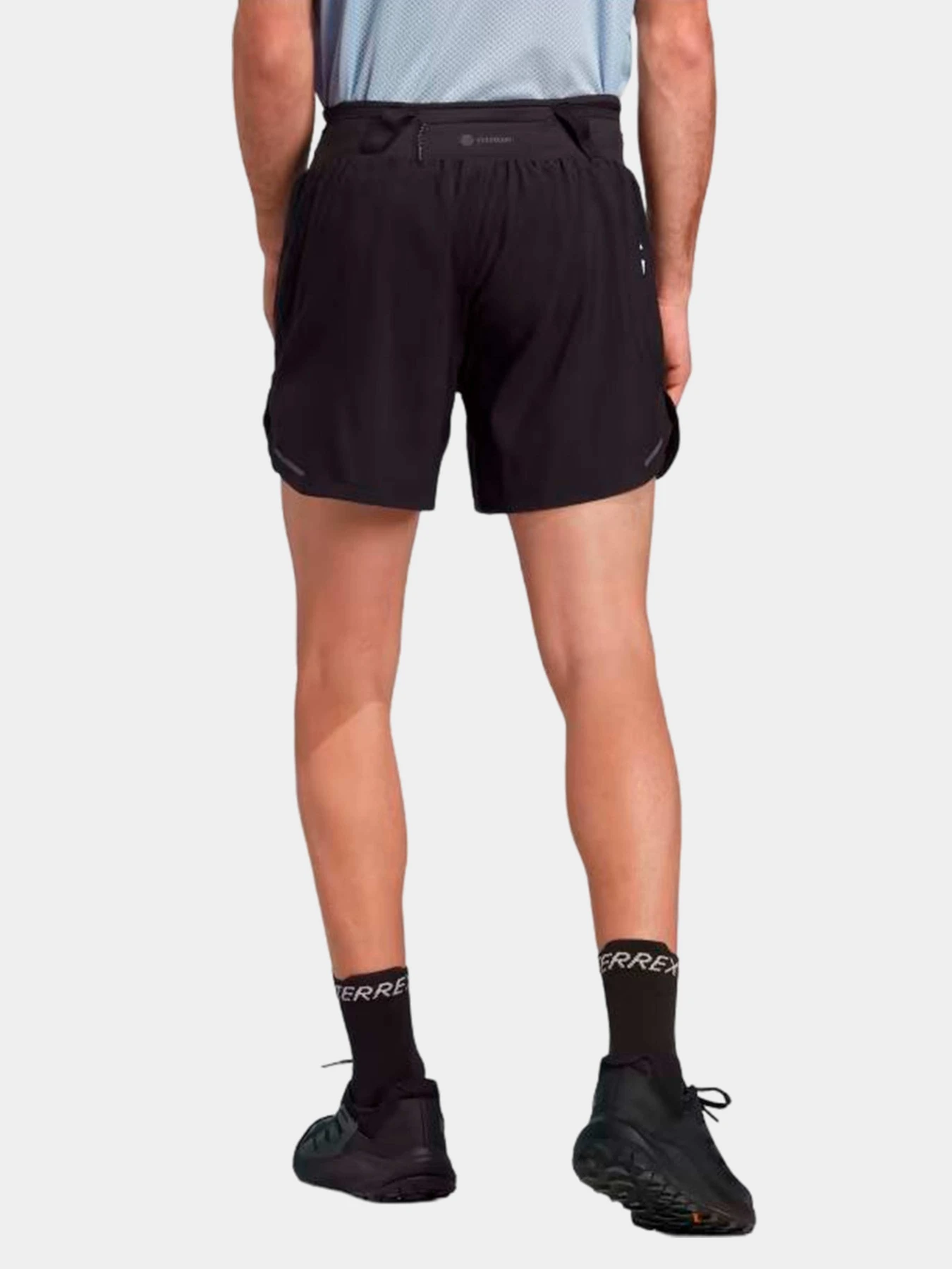 Шорты Adidas модель HT9395 Шорты Adidas модель HT9395 Фото