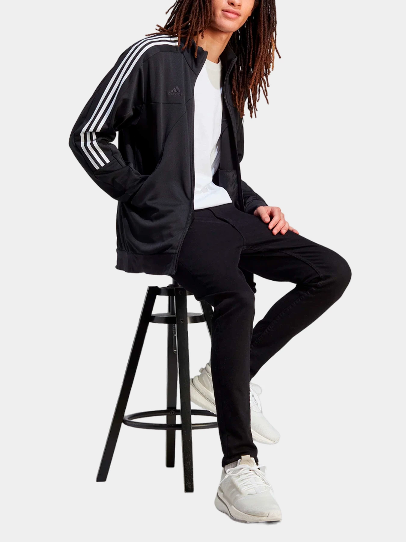 Худи и свитшоты Adidas модель IA3047 Худи и свитшоты Adidas модель IA3047 Фото