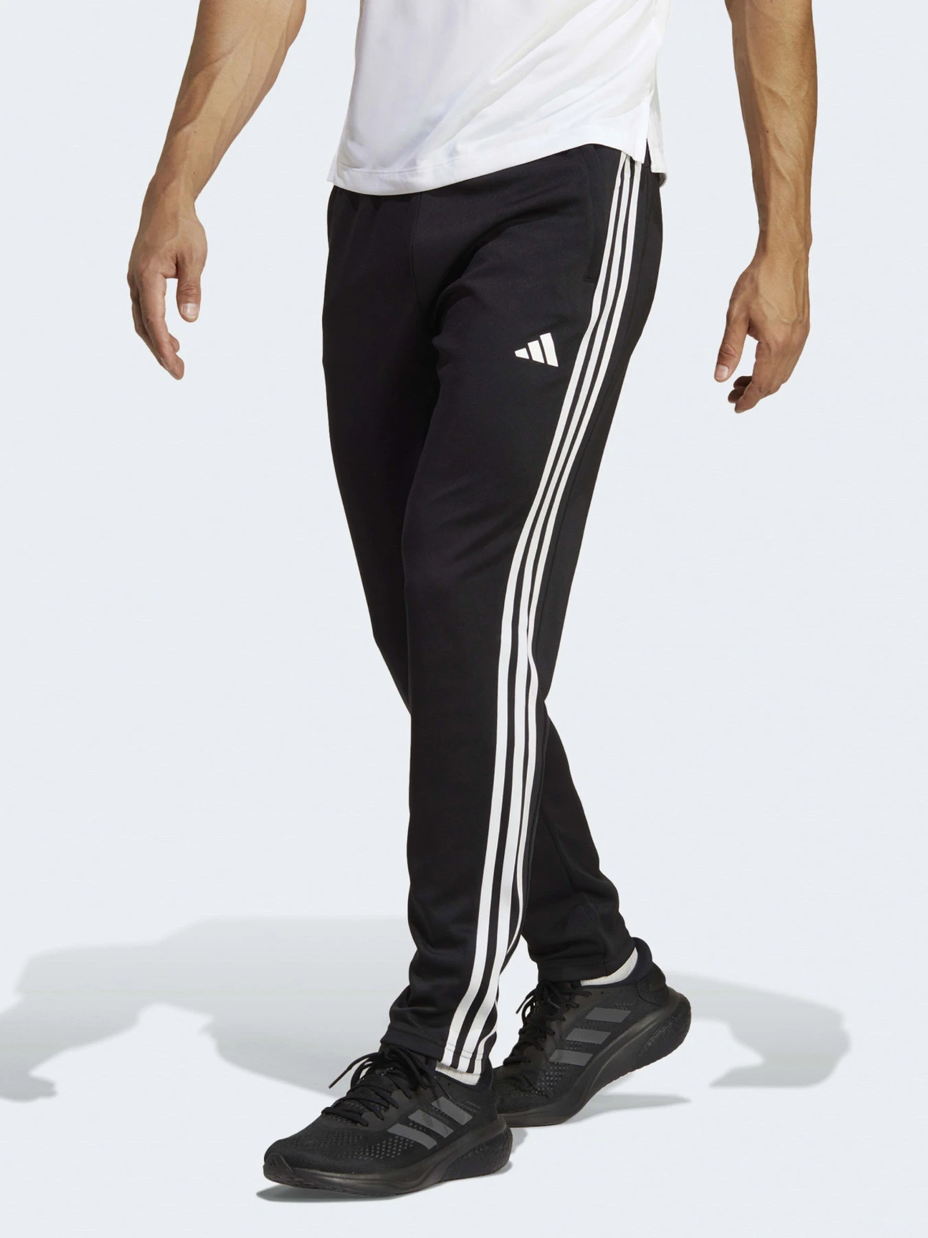 Брюки Adidas модель IB8168 Брюки Adidas модель IB8168 Фото