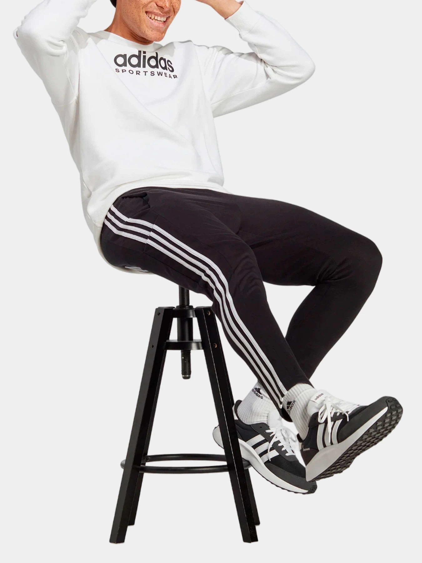 Брюки Adidas модель IC0044 Брюки Adidas модель IC0044 Фото