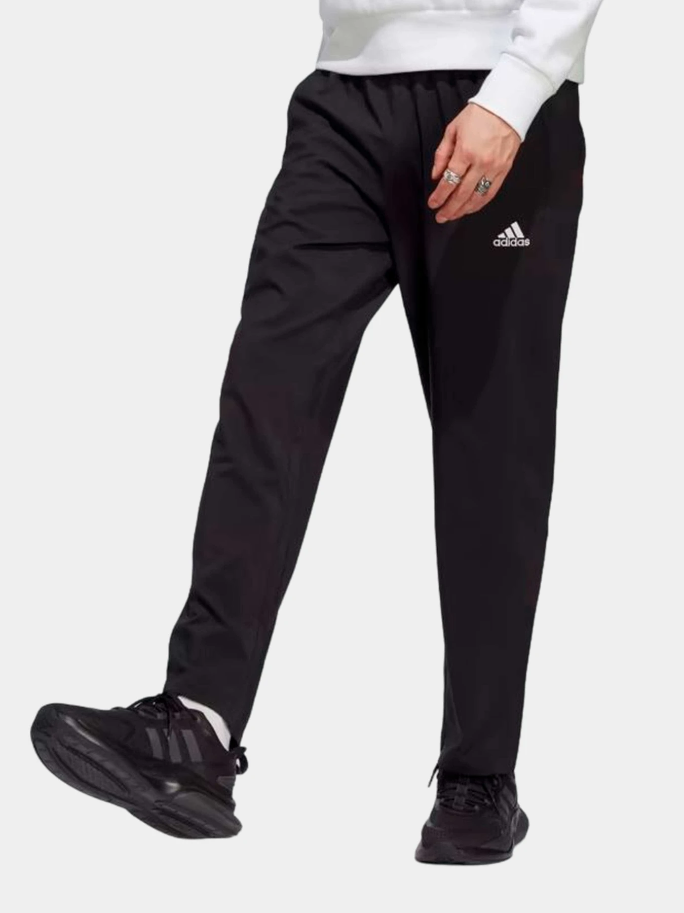Брюки Adidas модель IC9415 Брюки Adidas модель IC9415 Фото