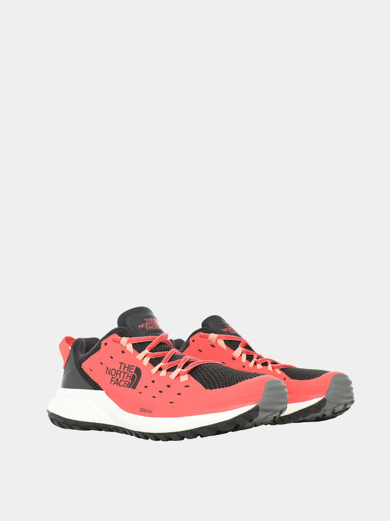 Кроссовки The North Face модель NF0A3X1ERRE1 Кроссовки The North Face модель NF0A3X1ERRE1 Фото