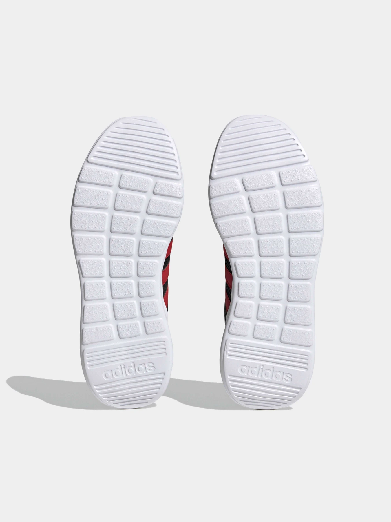 Кроссовки Adidas модель HP6095 Кроссовки Adidas модель HP6095 Фото