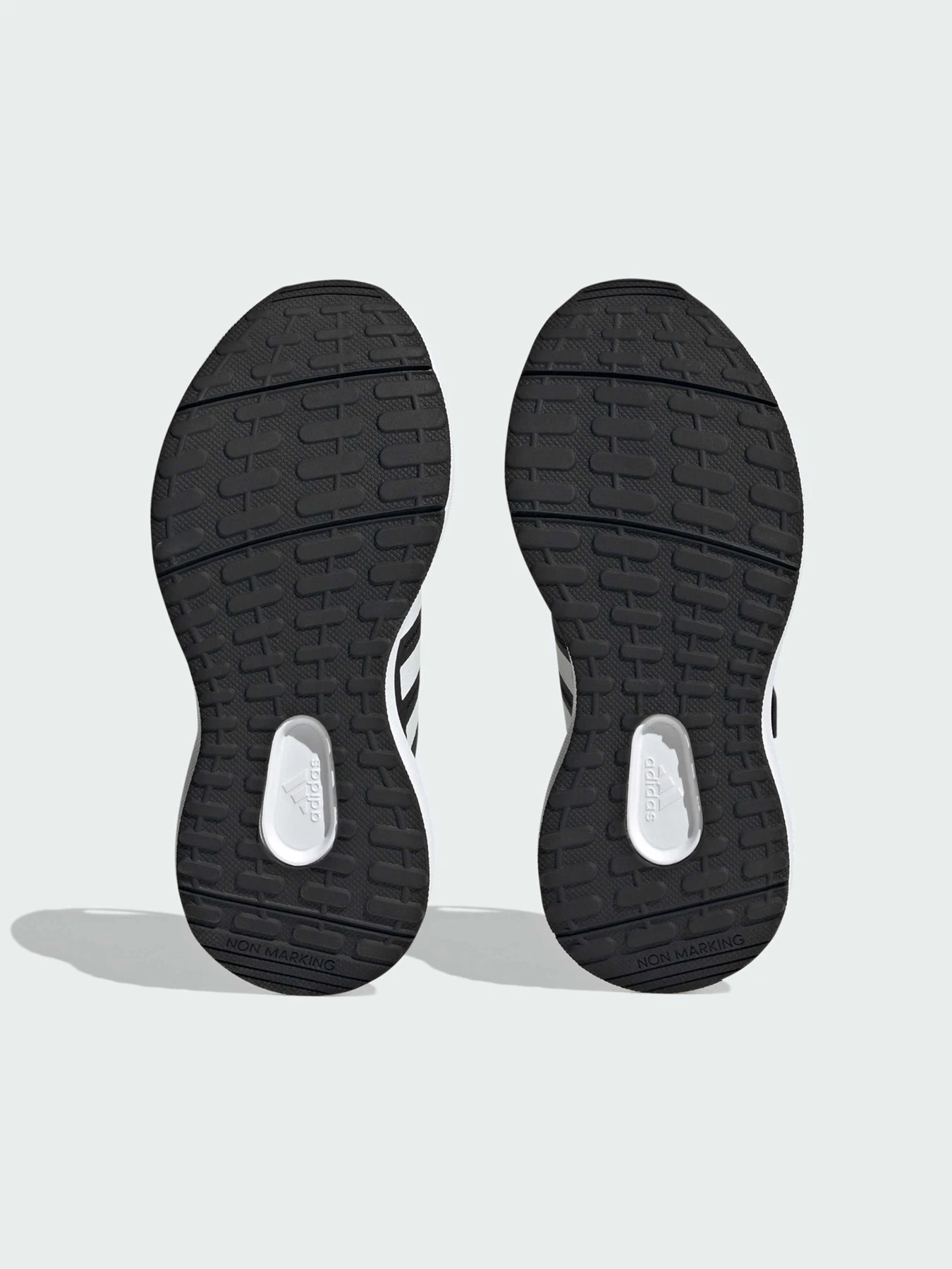 Кроссовки Adidas модель IG5387 Кроссовки Adidas модель IG5387 Фото