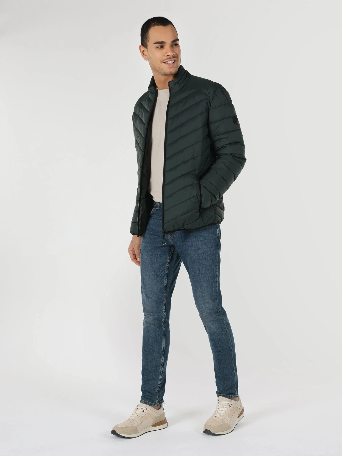 Куртки и дубленки Colin’s модель CL1062510_GRE Куртки и дубленки Colin’s модель CL1062510_GRE Фото