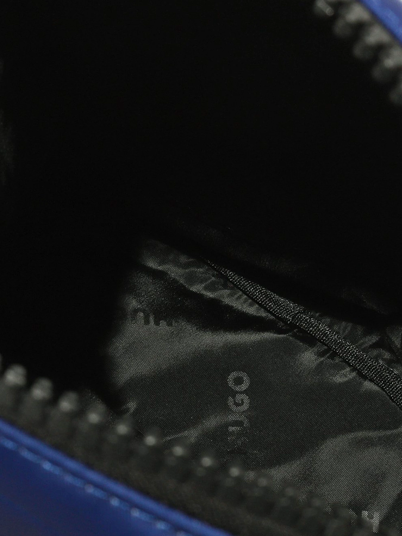 Сумки HUGO модель 50492693-420 Сумки HUGO модель 50492693-420 Фото