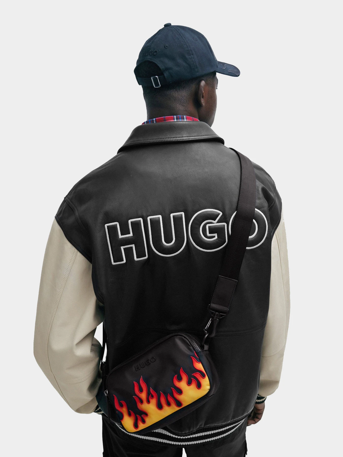 Сумки HUGO модель 50511189-001 Сумки HUGO модель 50511189-001 Фото