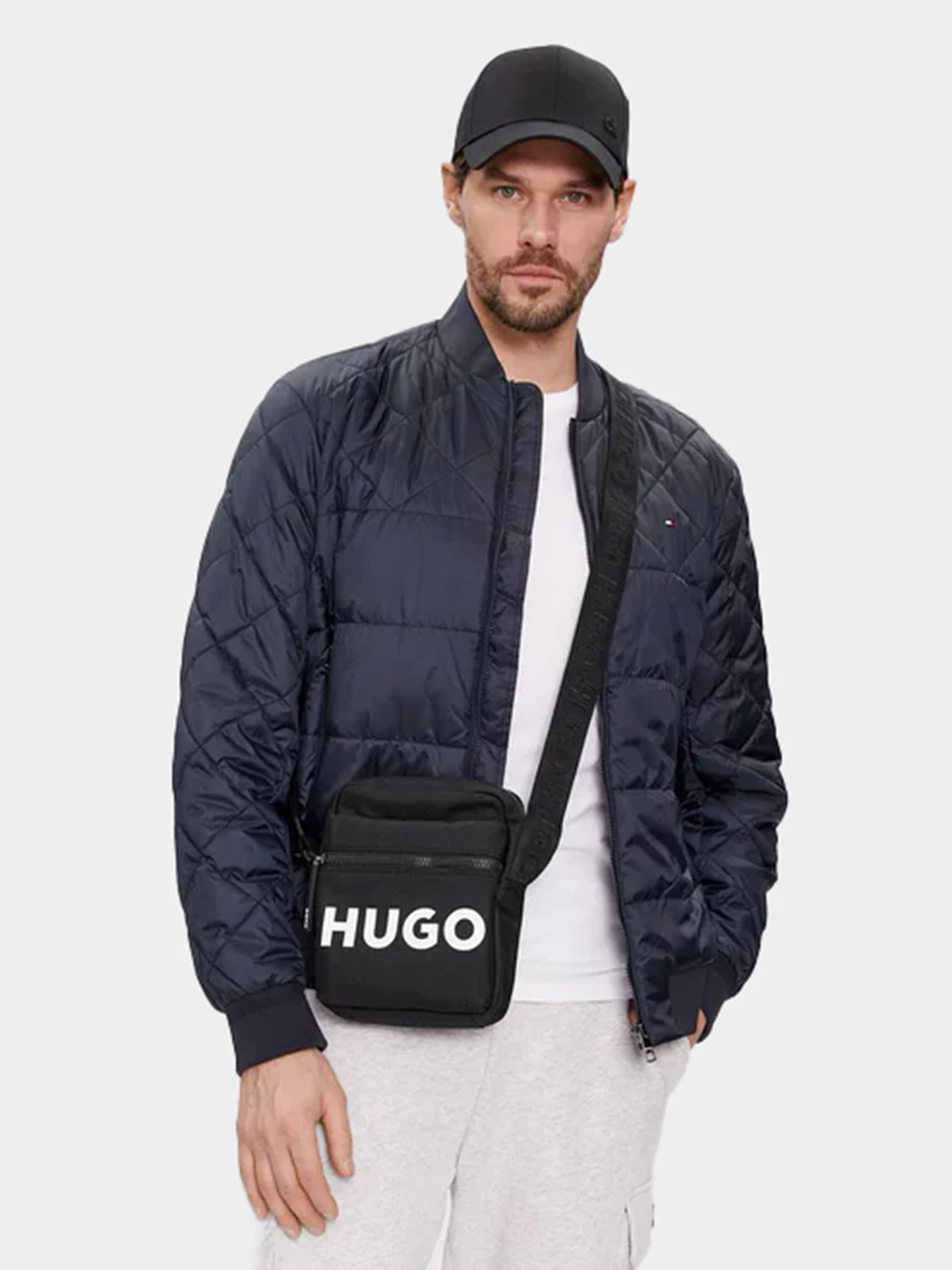 Сумки HUGO модель 50513025-001 Сумки HUGO модель 50513025-001 Фото