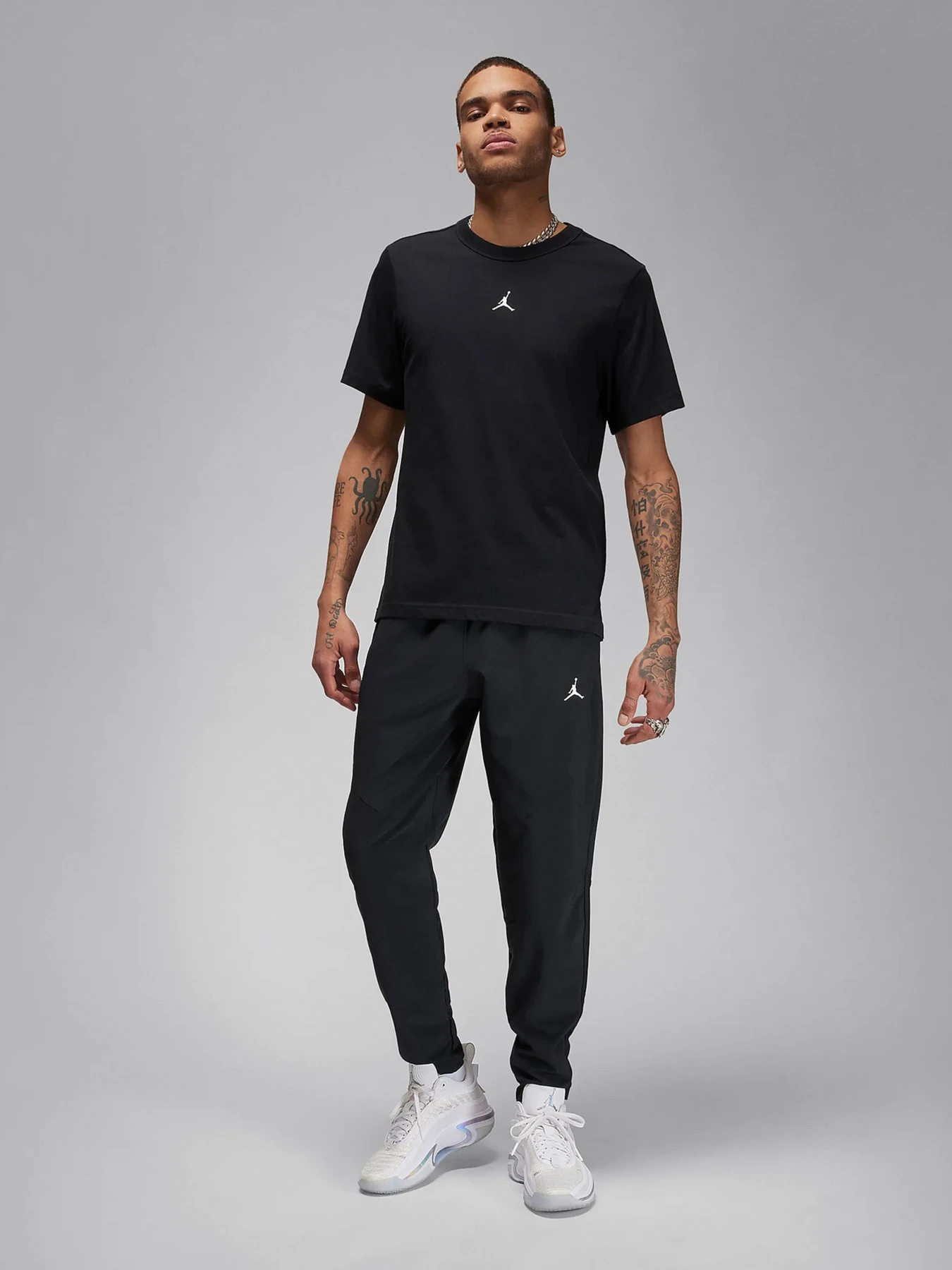 Брюки NIKE модель FN5840-010 Брюки NIKE модель FN5840-010 Фото