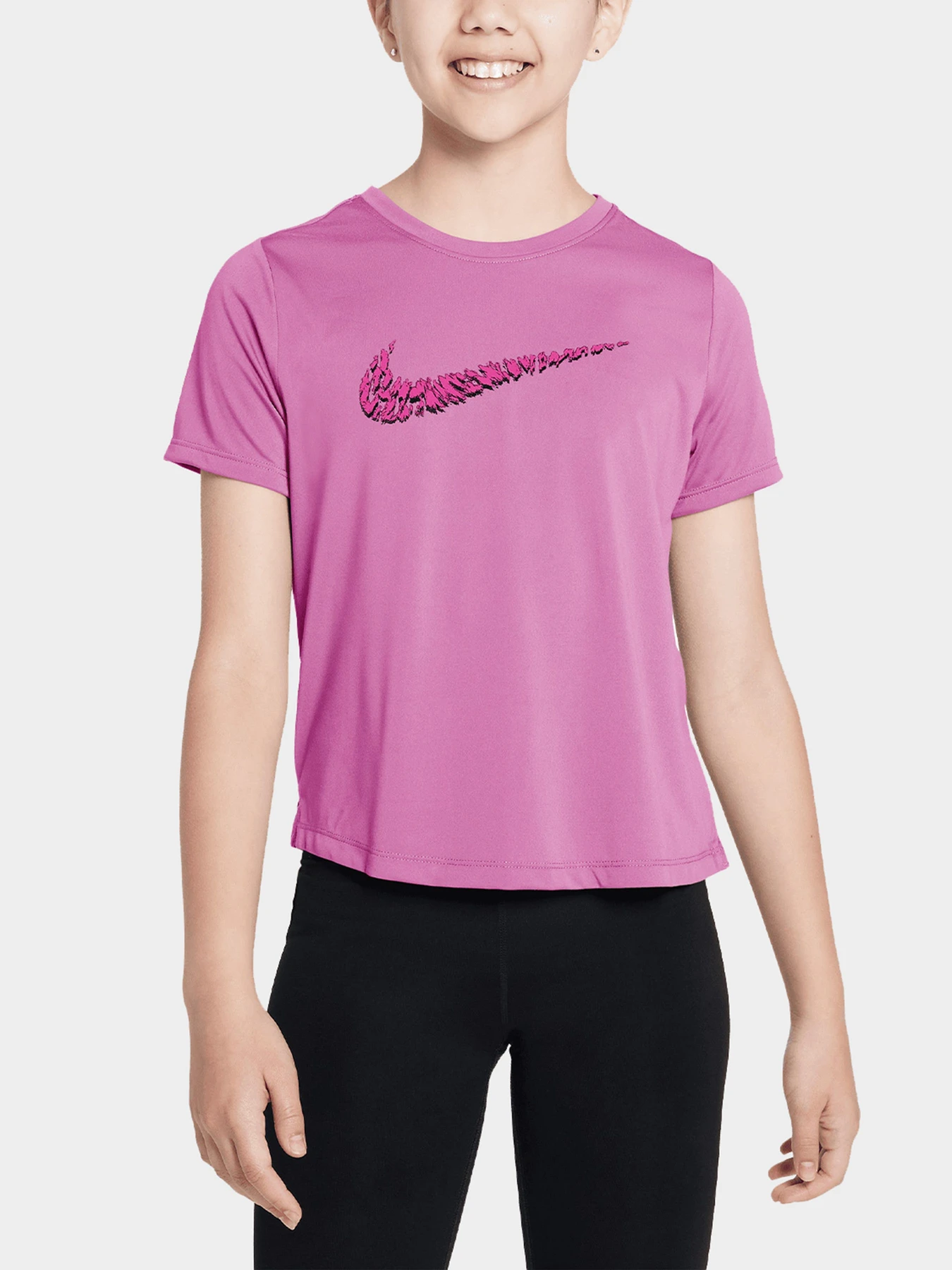 Футболки и поло NIKE модель FN9019-675 Футболки и поло NIKE модель FN9019-675 Фото