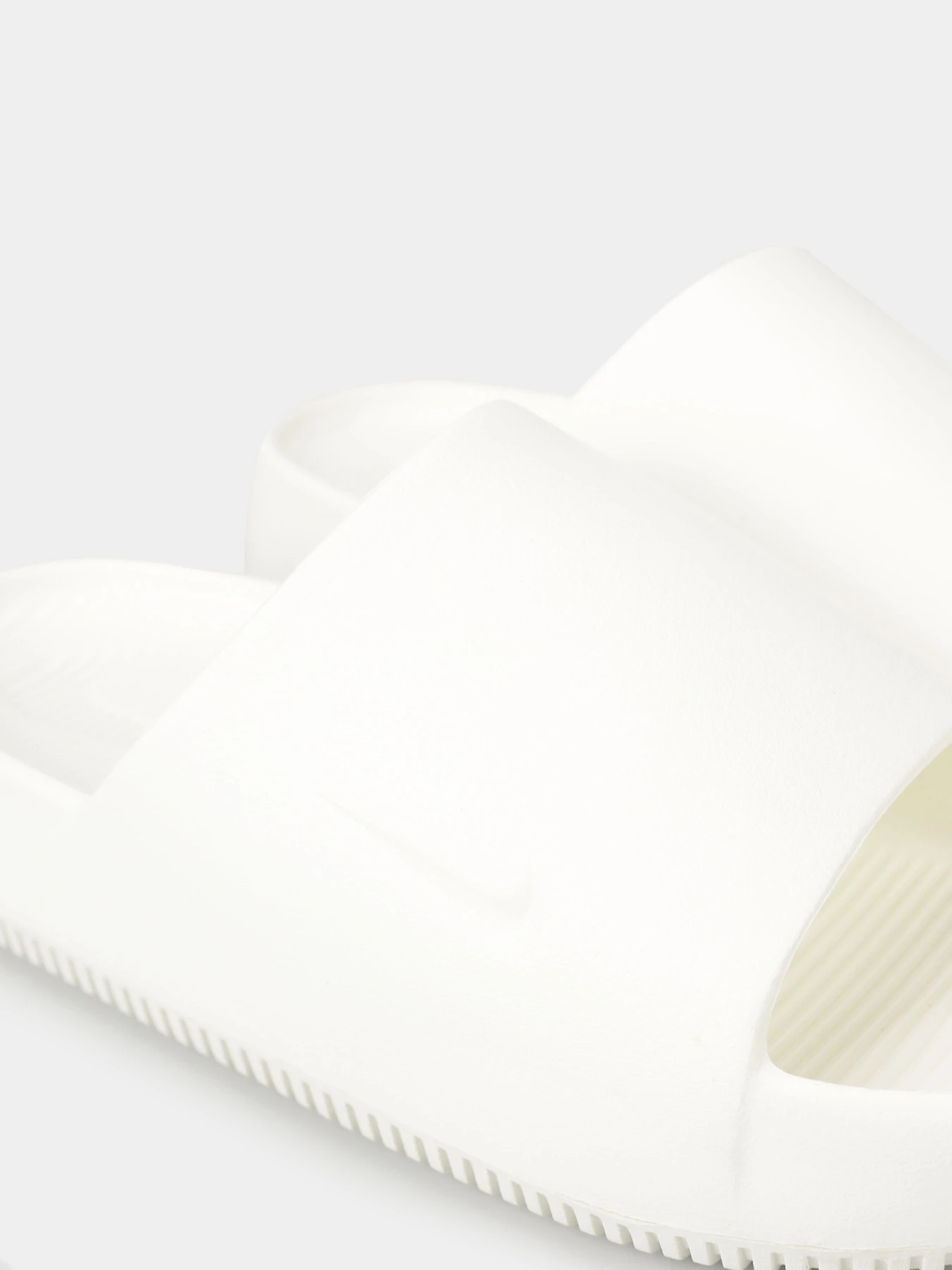 Шлёпанцы NIKE модель DX4816-100 Шлёпанцы NIKE модель DX4816-100 Фото