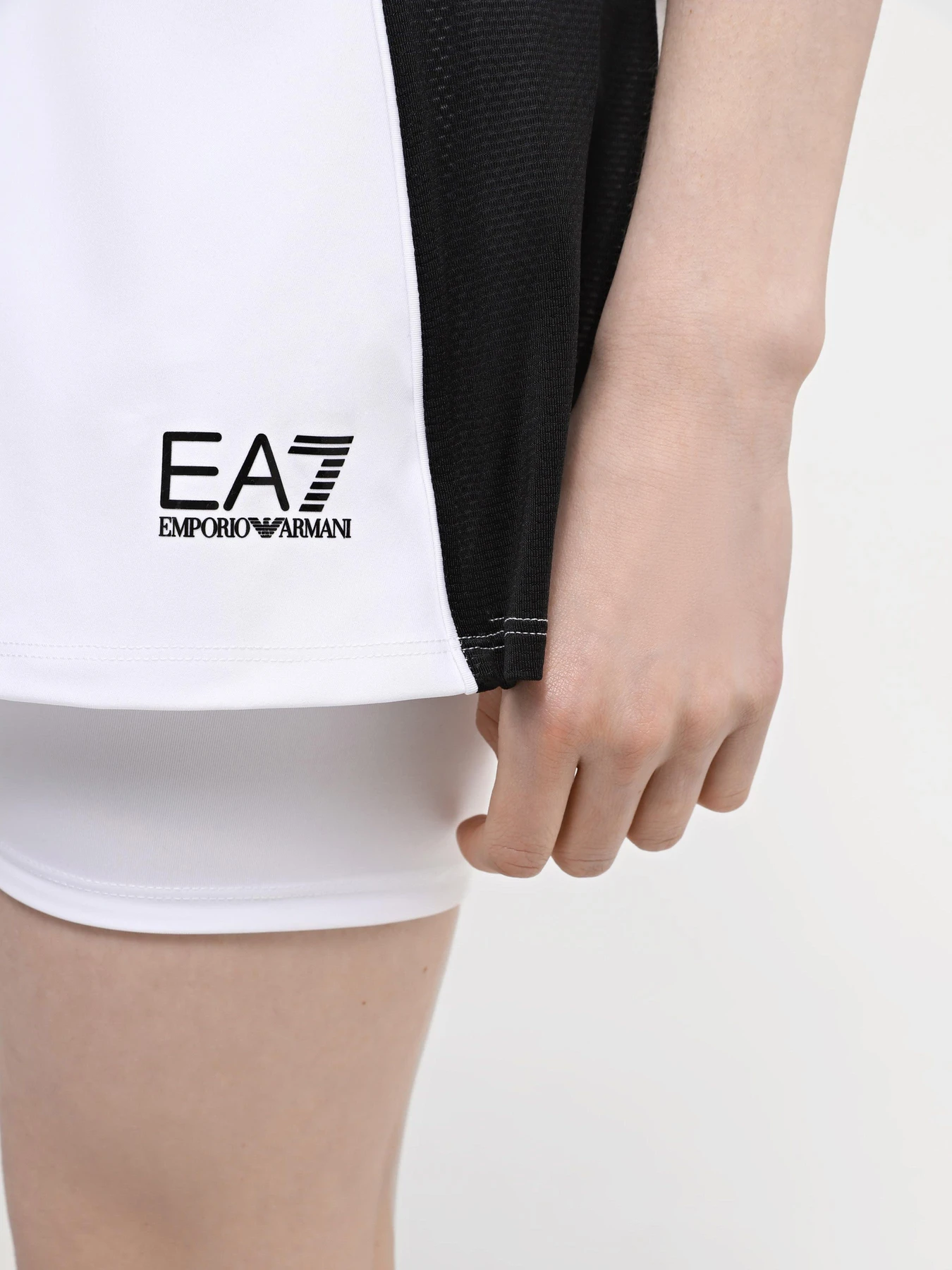 Юбки EA7 модель 3DTN51-TJTCZ-1100 Юбки EA7 модель 3DTN51-TJTCZ-1100 Фото