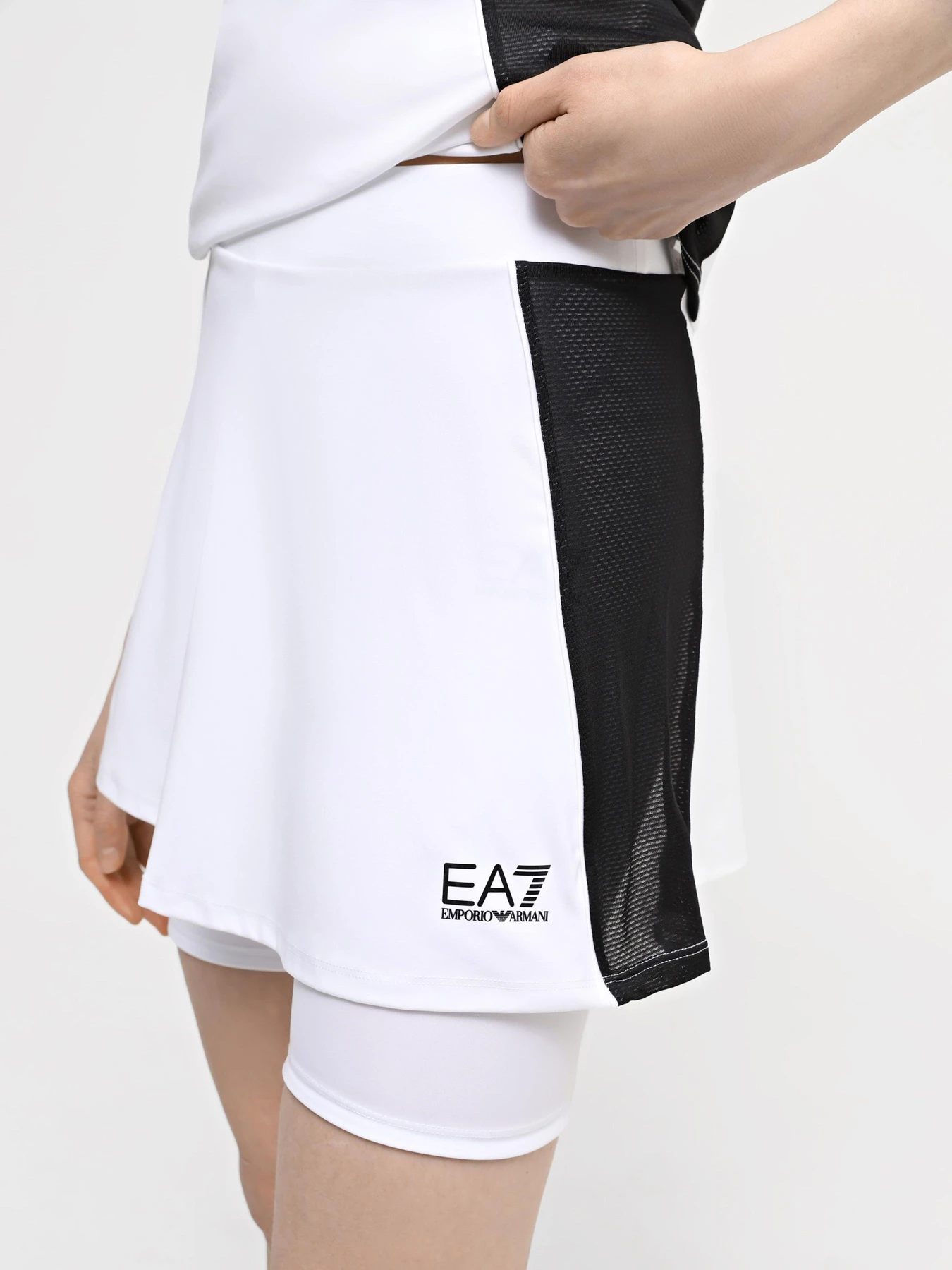 Юбки EA7 модель 3DTN51-TJTCZ-1100 Юбки EA7 модель 3DTN51-TJTCZ-1100 Фото