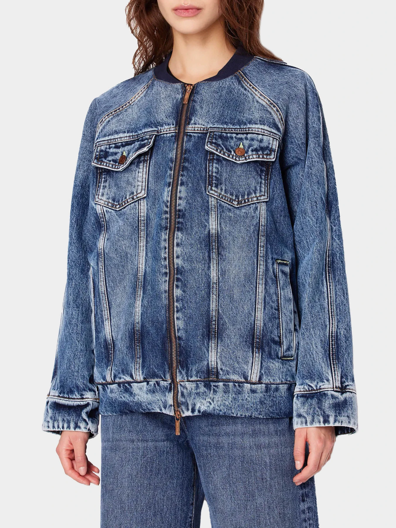 Куртки и дубленки Armani Exchange модель 3DYB63-Y16EZ-1500 Куртки и дубленки Armani Exchange модель 3DYB63-Y16EZ-1500 Фото