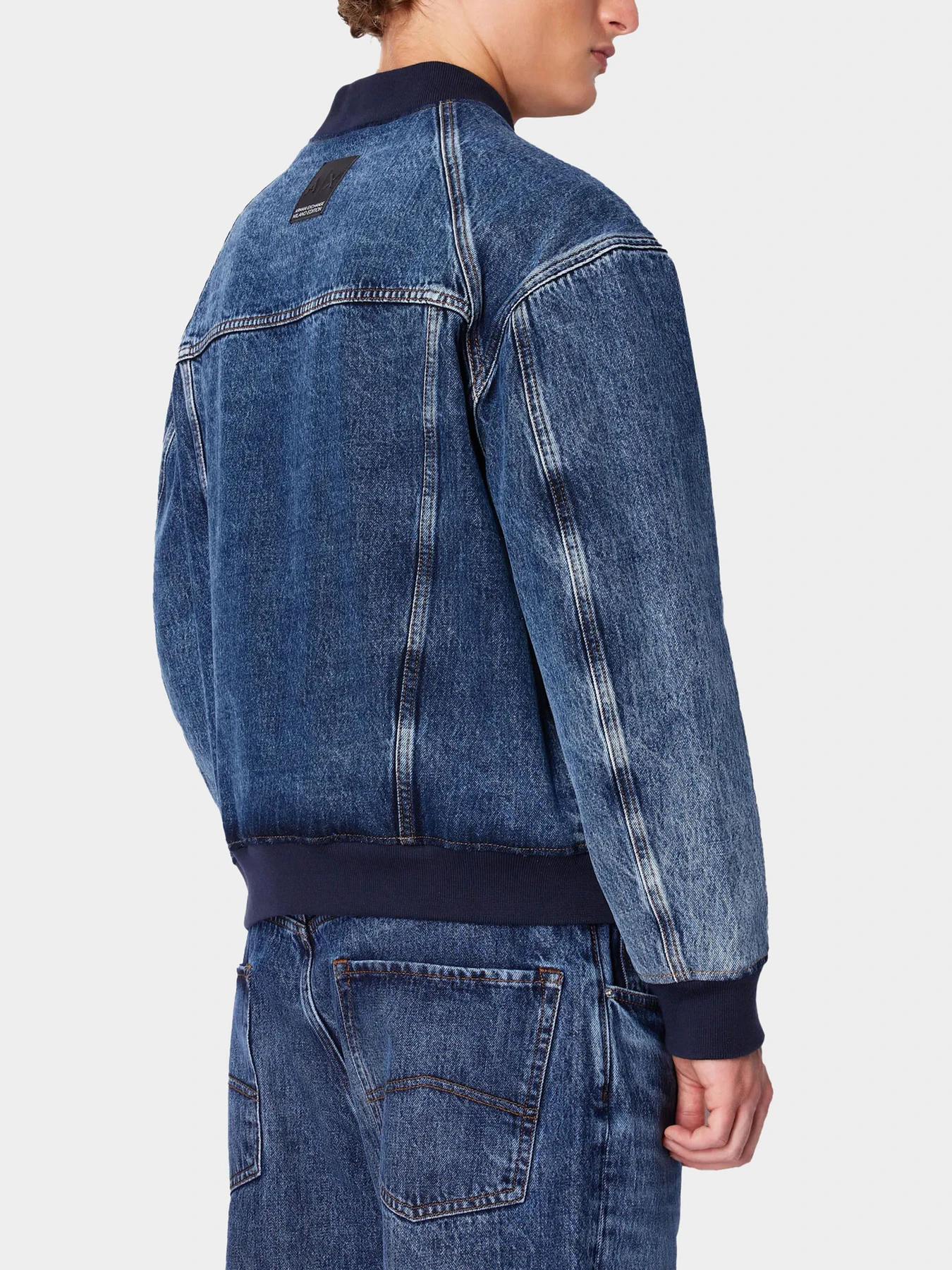 Куртки и дубленки Armani Exchange модель 3DZBG1-Z1Y4Z-1500 Куртки и дубленки Armani Exchange модель 3DZBG1-Z1Y4Z-1500 Фото