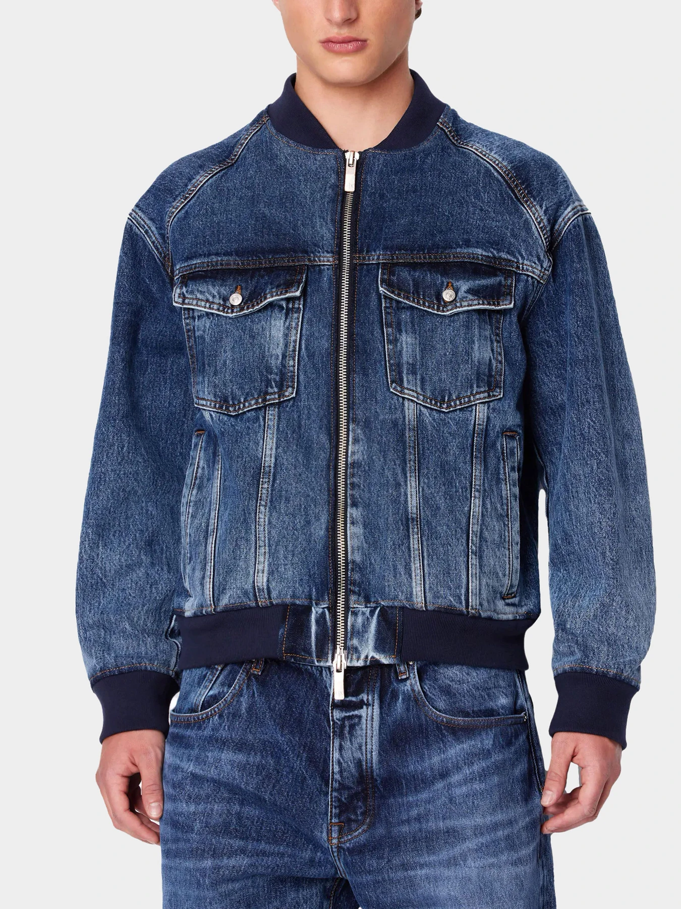 Куртки и дубленки Armani Exchange модель 3DZBG1-Z1Y4Z-1500 Куртки и дубленки Armani Exchange модель 3DZBG1-Z1Y4Z-1500 Фото