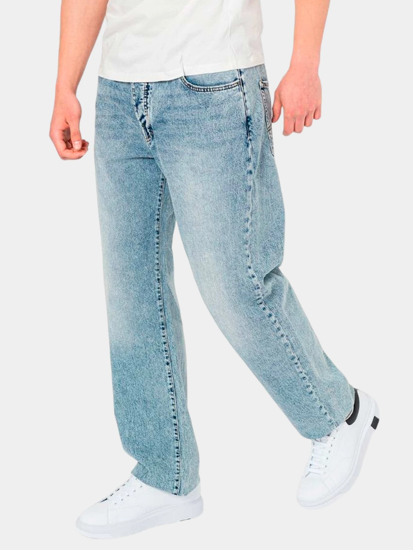 Джинсы Armani Exchange модель 3DZJ88-Z1XEZ-1500 Джинсы Armani Exchange модель 3DZJ88-Z1XEZ-1500 Фото