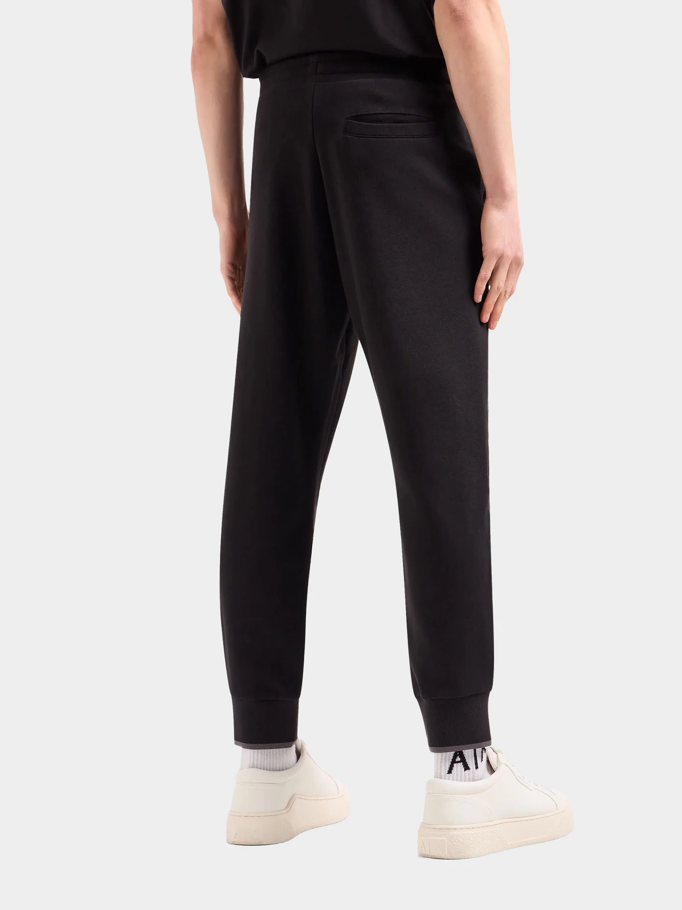 Брюки Armani Exchange модель 3DZPHQ-ZJ9KZ-1200 Брюки Armani Exchange модель 3DZPHQ-ZJ9KZ-1200 Фото