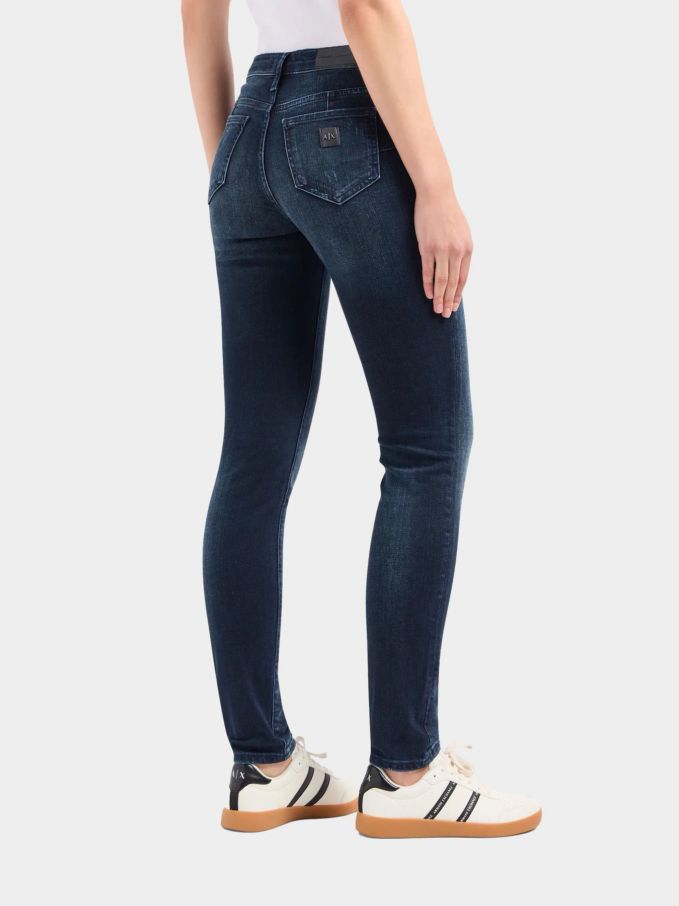 Джинсы Armani Exchange модель 3DYJ69-Y1MJZ-1500 Джинсы Armani Exchange модель 3DYJ69-Y1MJZ-1500 Фото