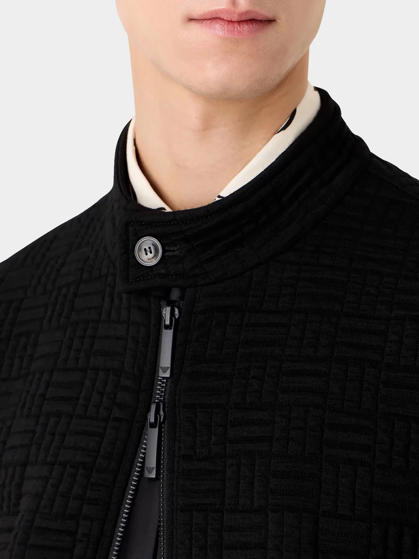 Куртки и дубленки Emporio Armani модель 3D1B6R-1J9CZ-0999 Фото