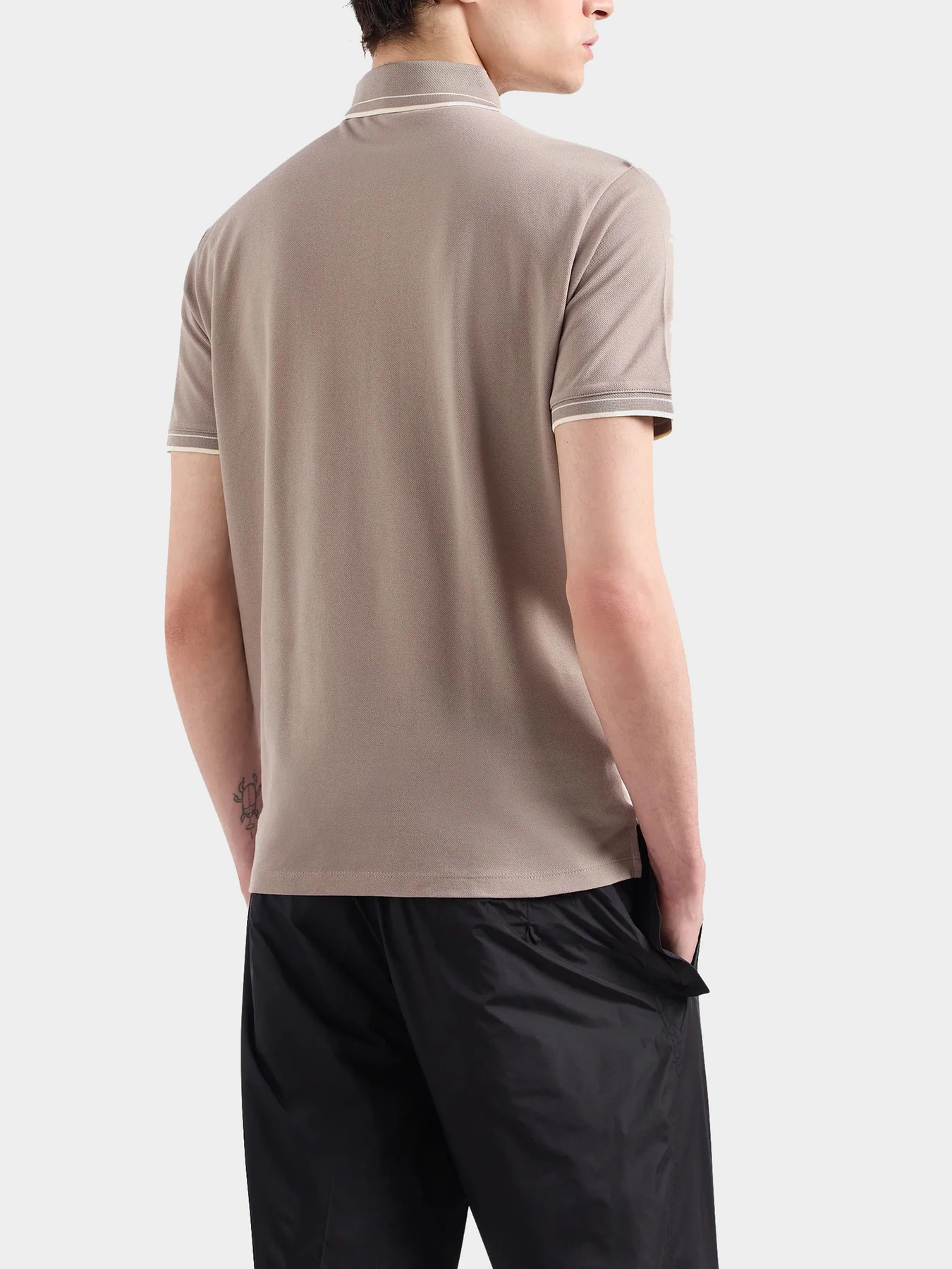 Футболки и поло Emporio Armani модель 3D1FM6-1JTKZ-0650 Фото