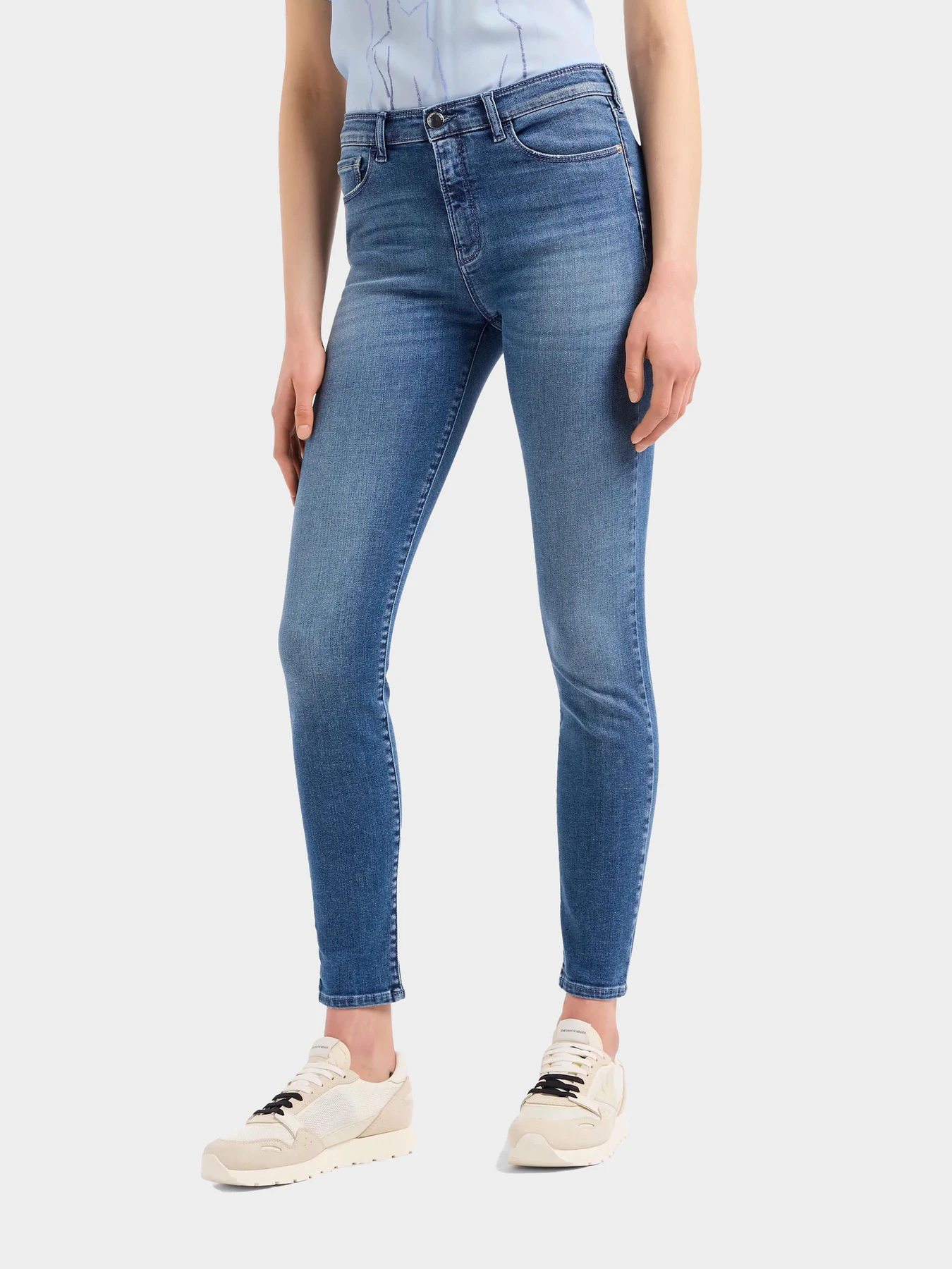 Джинсы Emporio Armani модель 3D2J20-2DM3Z-0943 Джинсы Emporio Armani модель 3D2J20-2DM3Z-0943 Фото