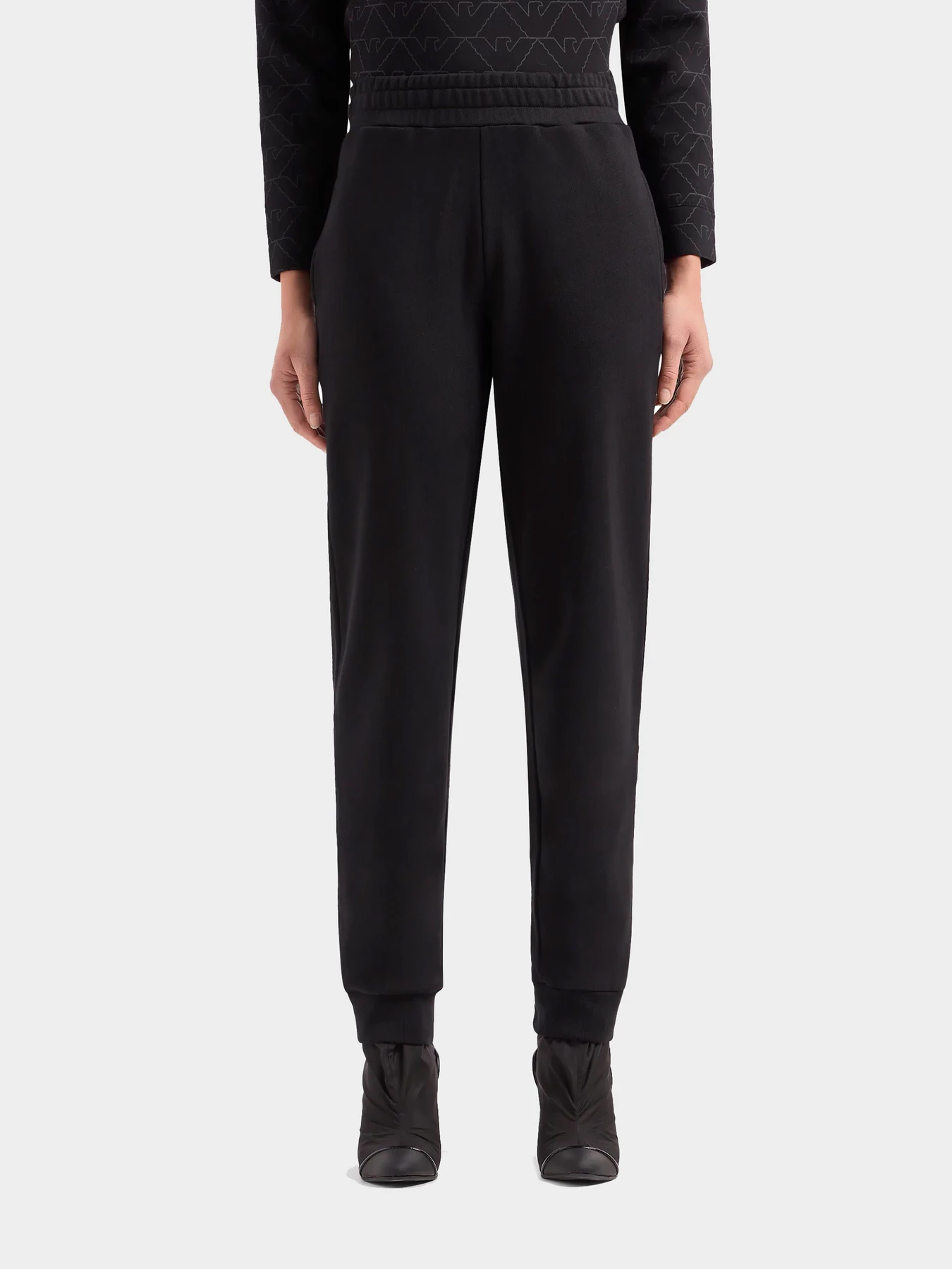 Брюки Emporio Armani модель 3D2P7B-2J49Z-0999 Брюки Emporio Armani модель 3D2P7B-2J49Z-0999 Фото