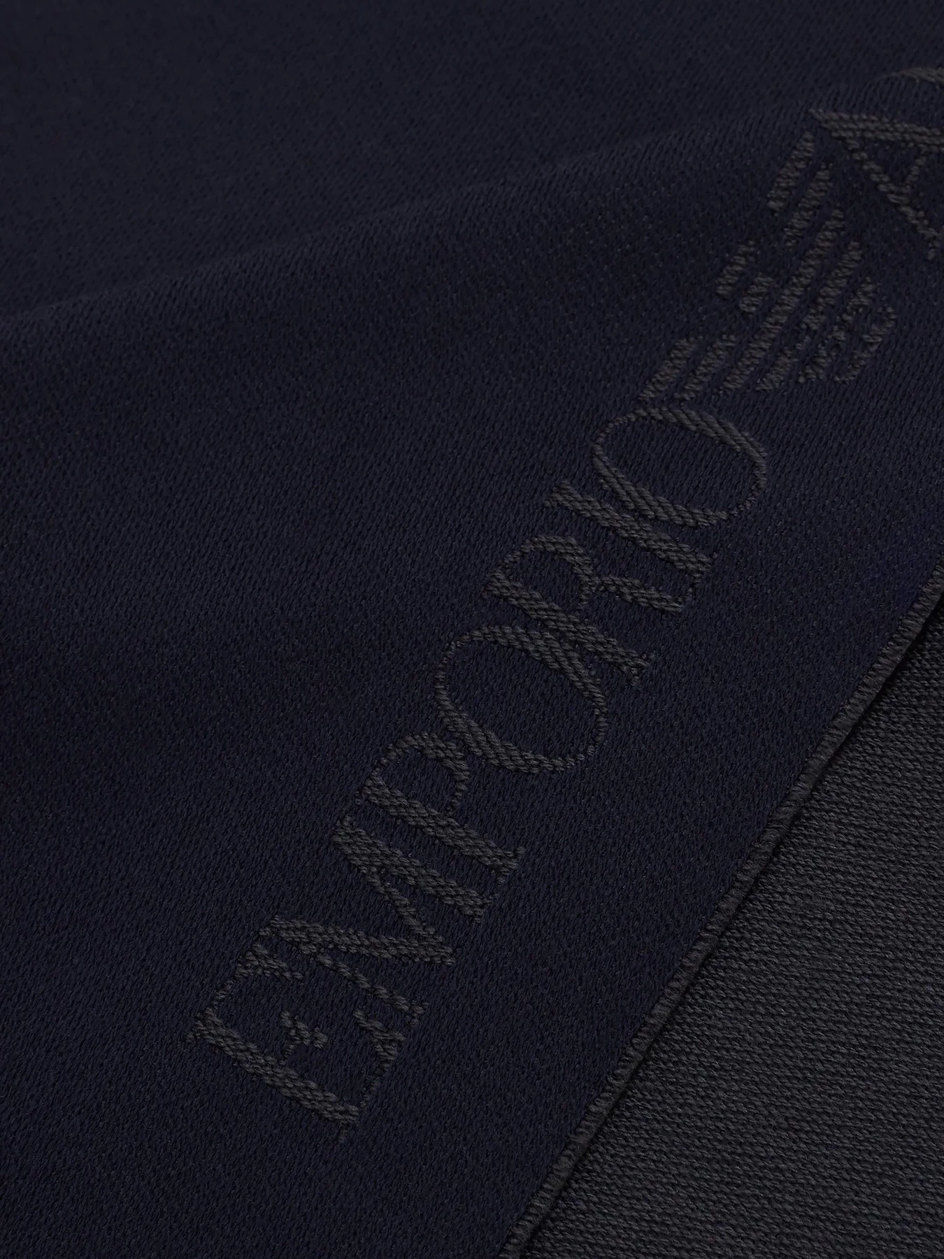 Шарфы и платки Emporio Armani модель 625007-CC307-01235 Фото