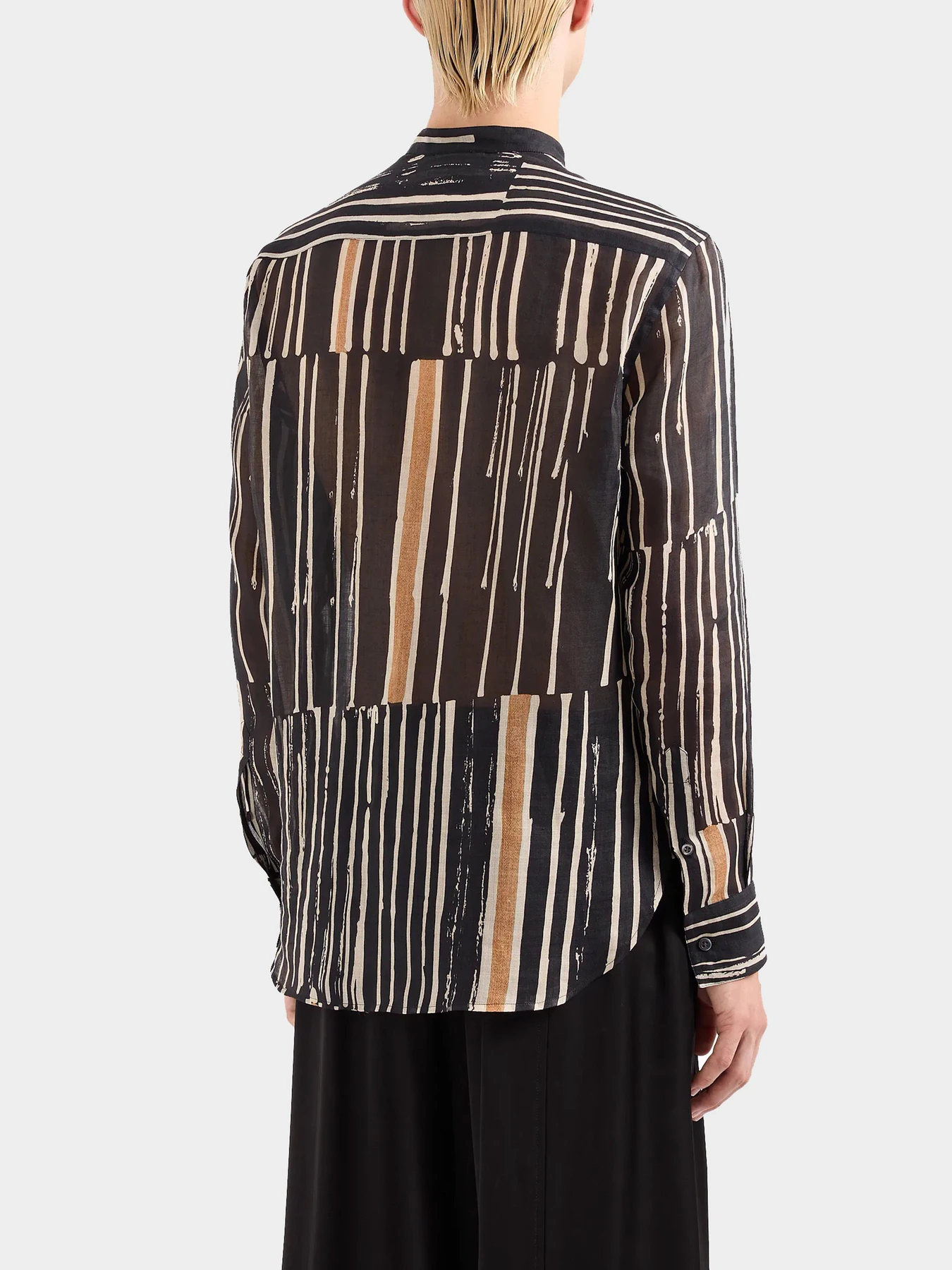 Рубашки Emporio Armani модель E31F13-F1332-948 Рубашки Emporio Armani модель E31F13-F1332-948 Фото